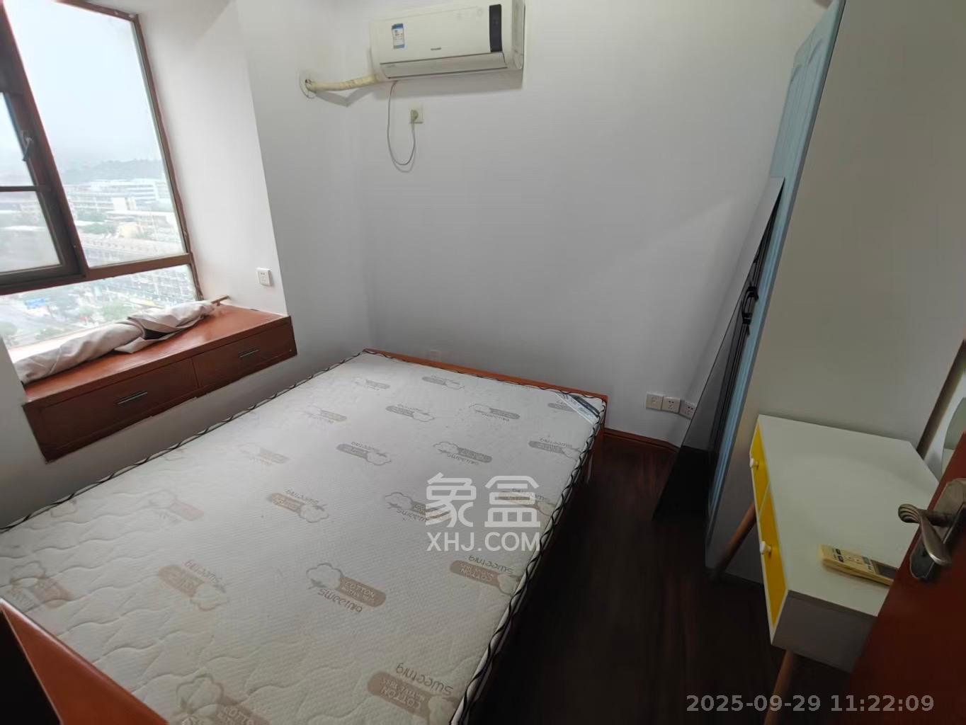 高信向日葵  3室2厅2卫    2600.0元/月室内图