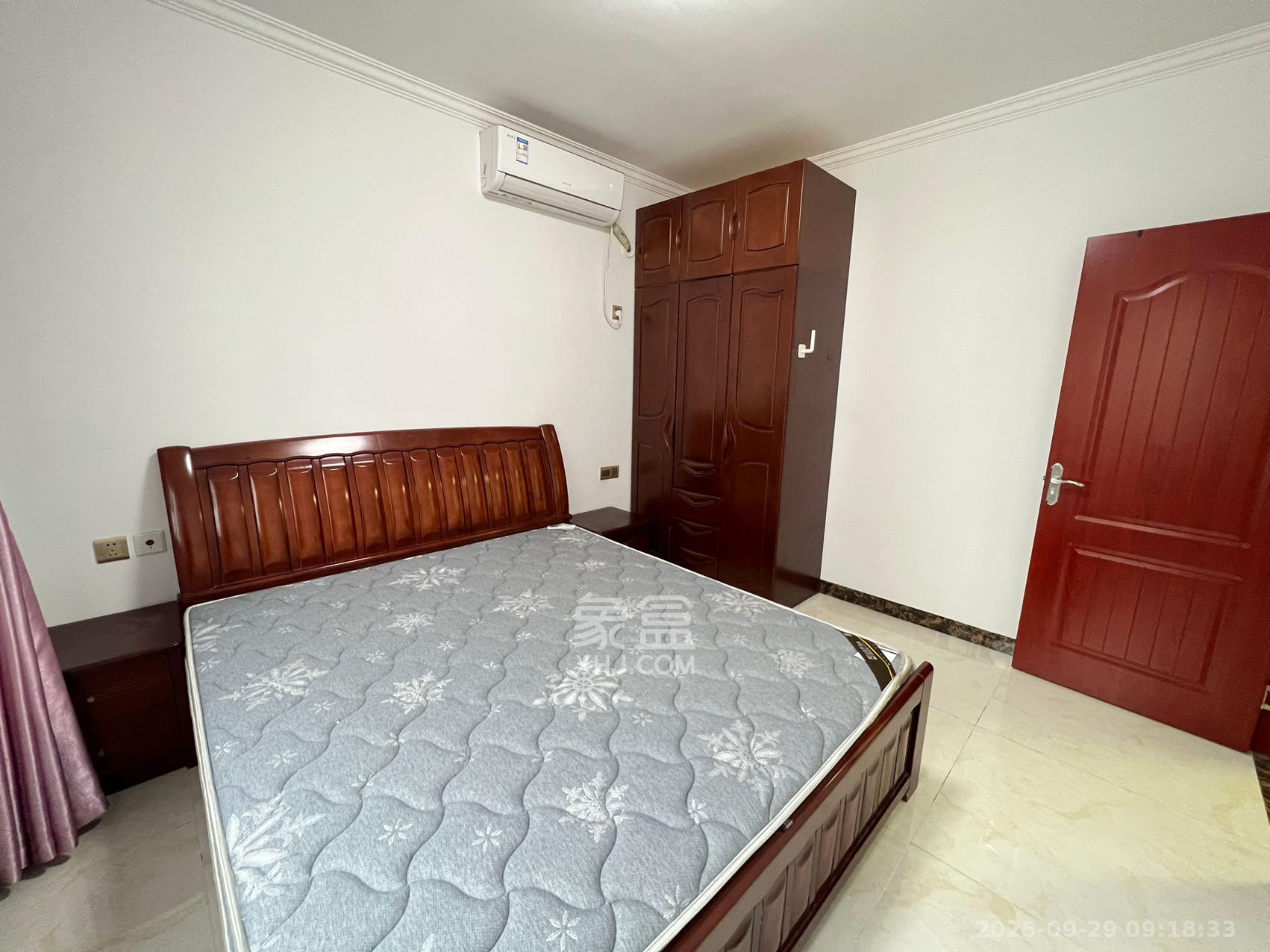 金地格林公馆  3室2厅1卫    2600.0元/月室内图