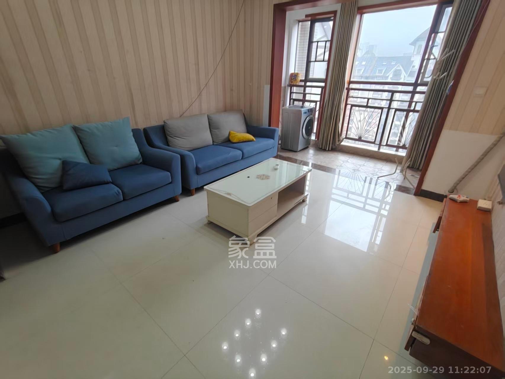 高信向日葵  3室2厅2卫    2600.0元/月室内图