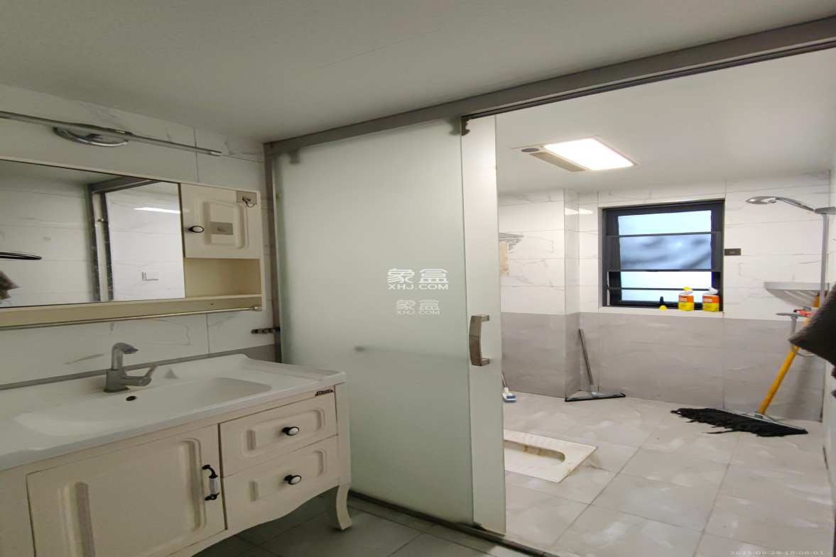 中建梅溪湖中心 4室2厅2卫 3600.0元/月 中建梅溪湖中心 4室2厅2卫 3600.0元/月室内图