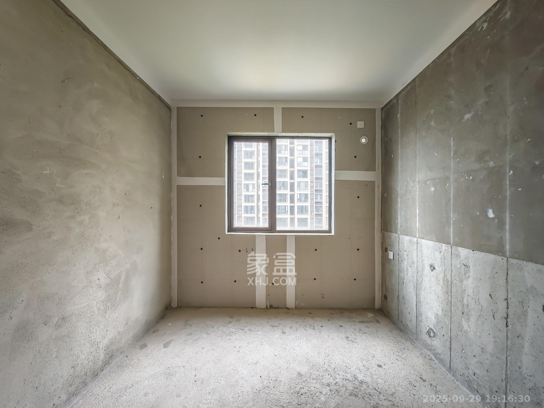 恒基旭辉湖山赋 4室2厅2卫 89.0万 恒基旭辉湖山赋 4室2厅2卫 89.0万卧室