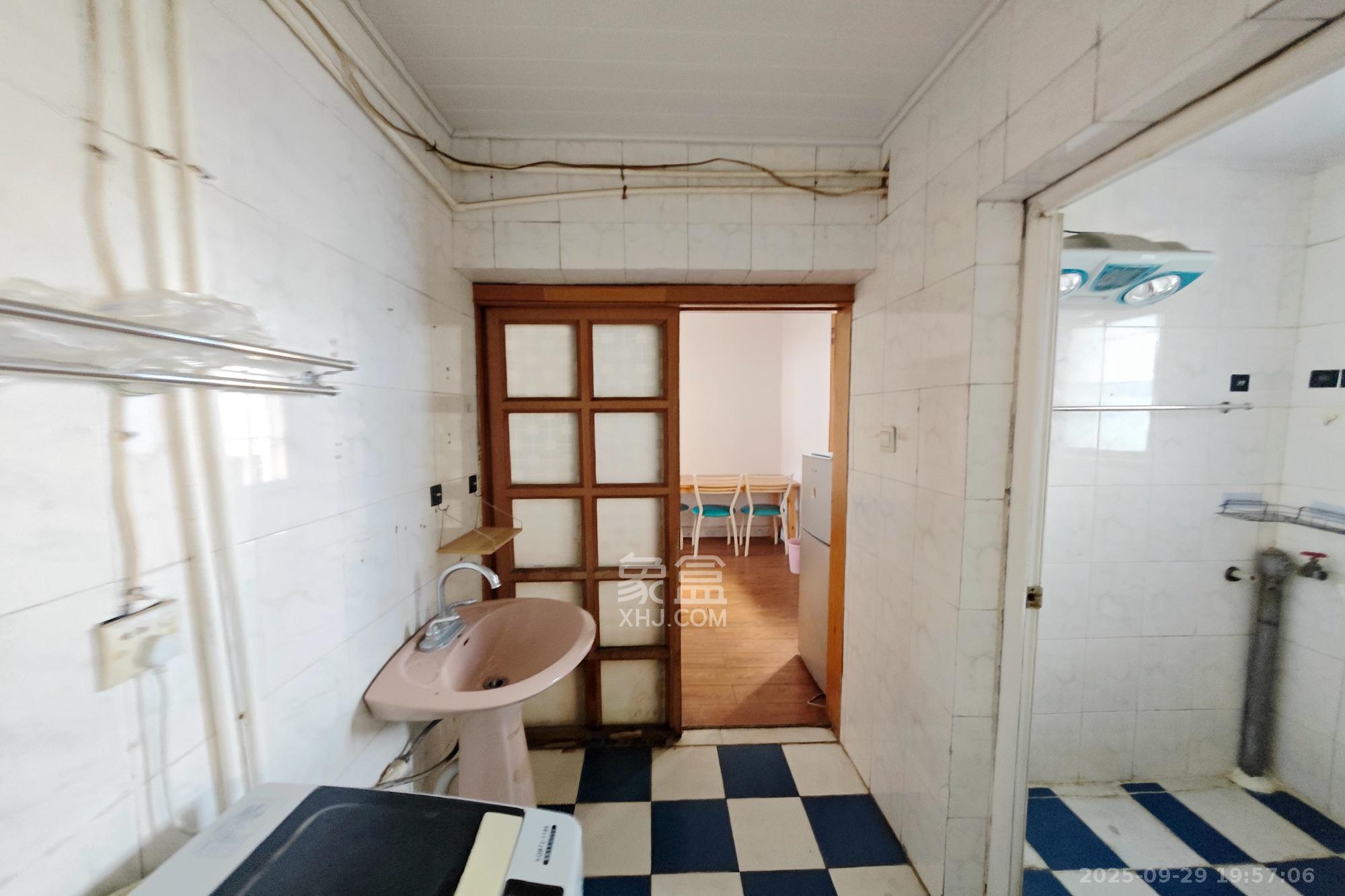 金沙园小区 2室2厅1卫 35.0万 金沙园小区 2室2厅1卫 35.0万其他