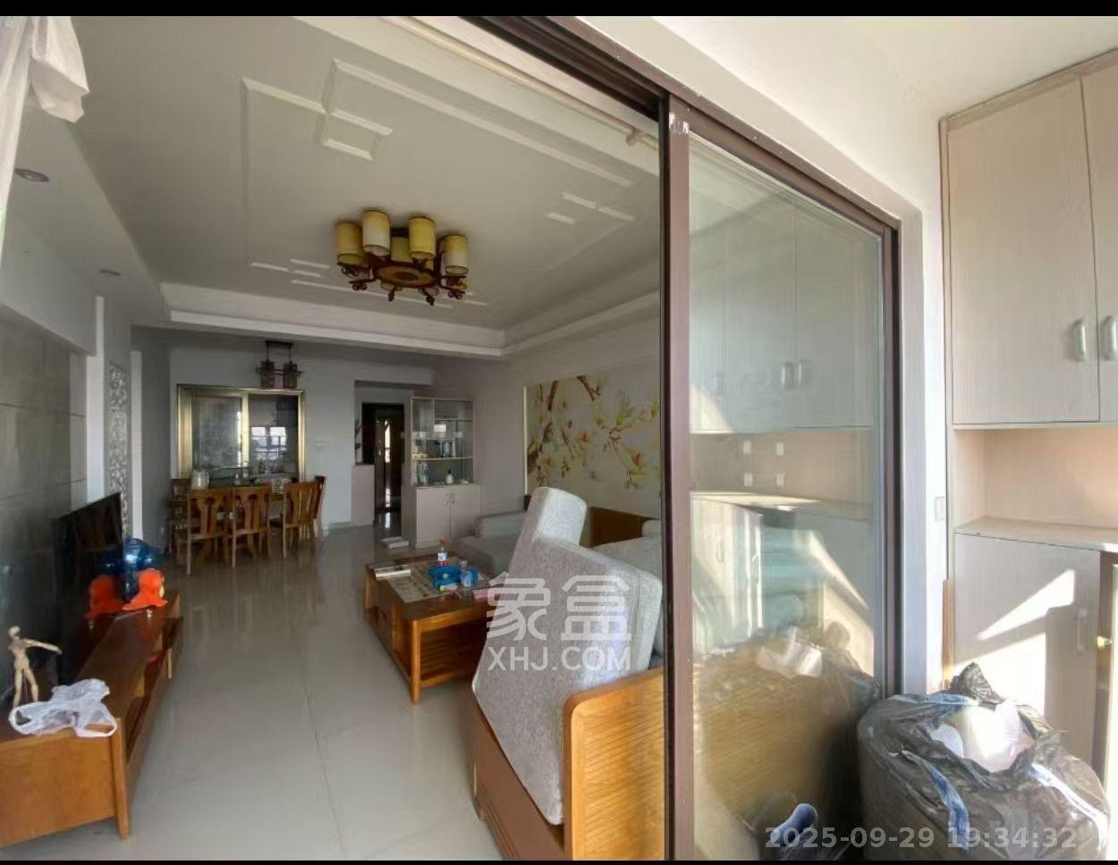 华润橡树湾  3室1厅1卫    2000.0元/月室内图