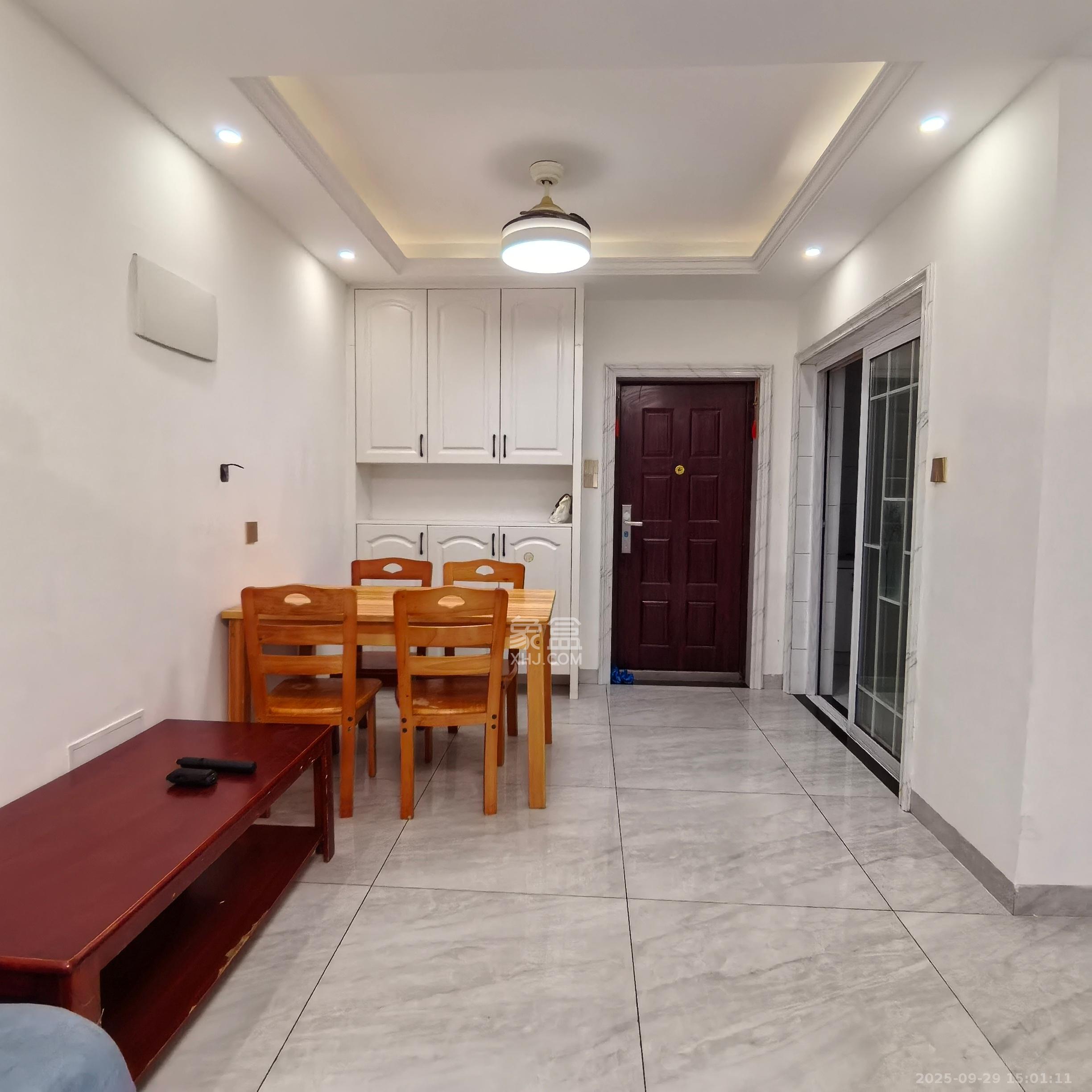 奥克斯缔壹城 3室2厅1卫 2100.0元/月 奥克斯缔壹城 3室2厅1卫 2100.0元/月室内图