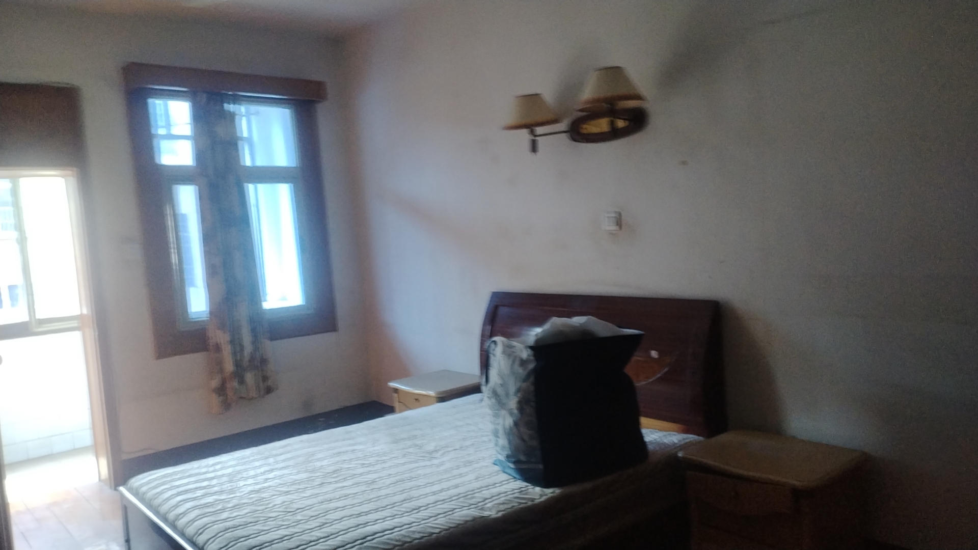 凤阳农贸市场  1室1厅1卫    450.0元/月室内图