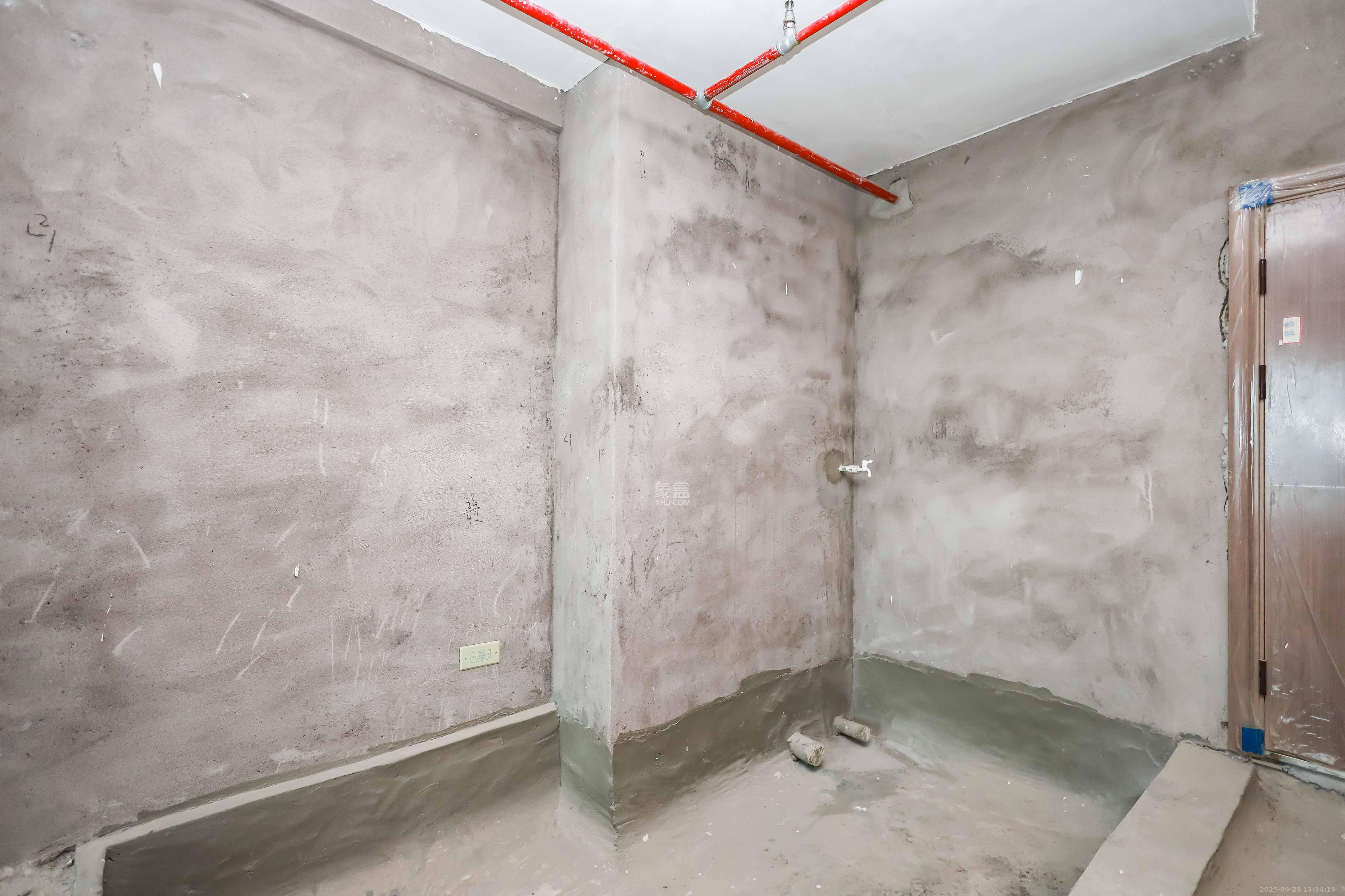 长房时代小镇 1室1厅1卫 19.8万 长房时代小镇 1室1厅1卫 19.8万卫生间