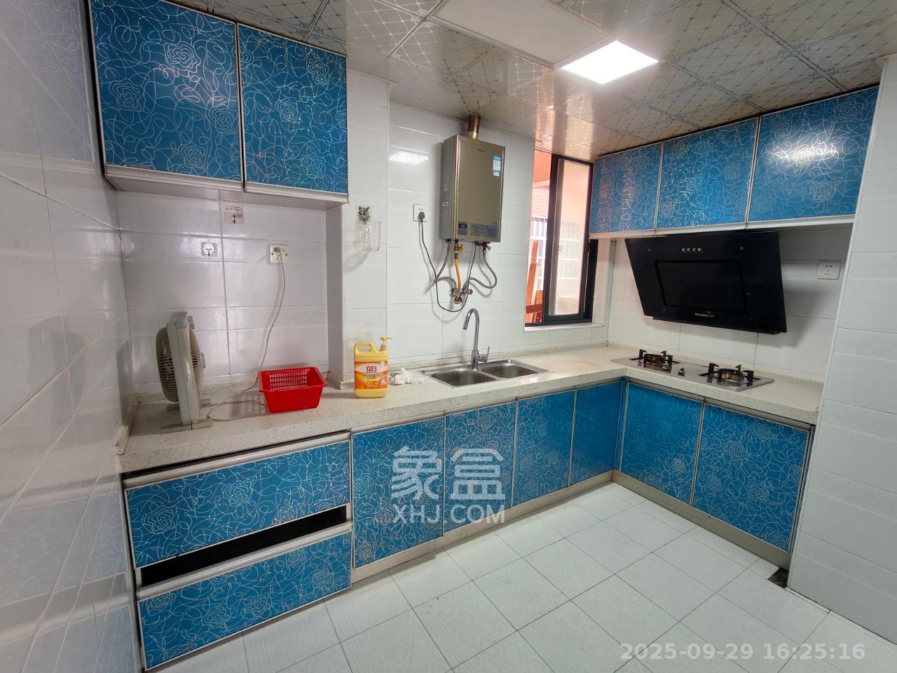 诚兴园 3室2厅1卫 2000.0元/月 诚兴园 3室2厅1卫 2000.0元/月室内图