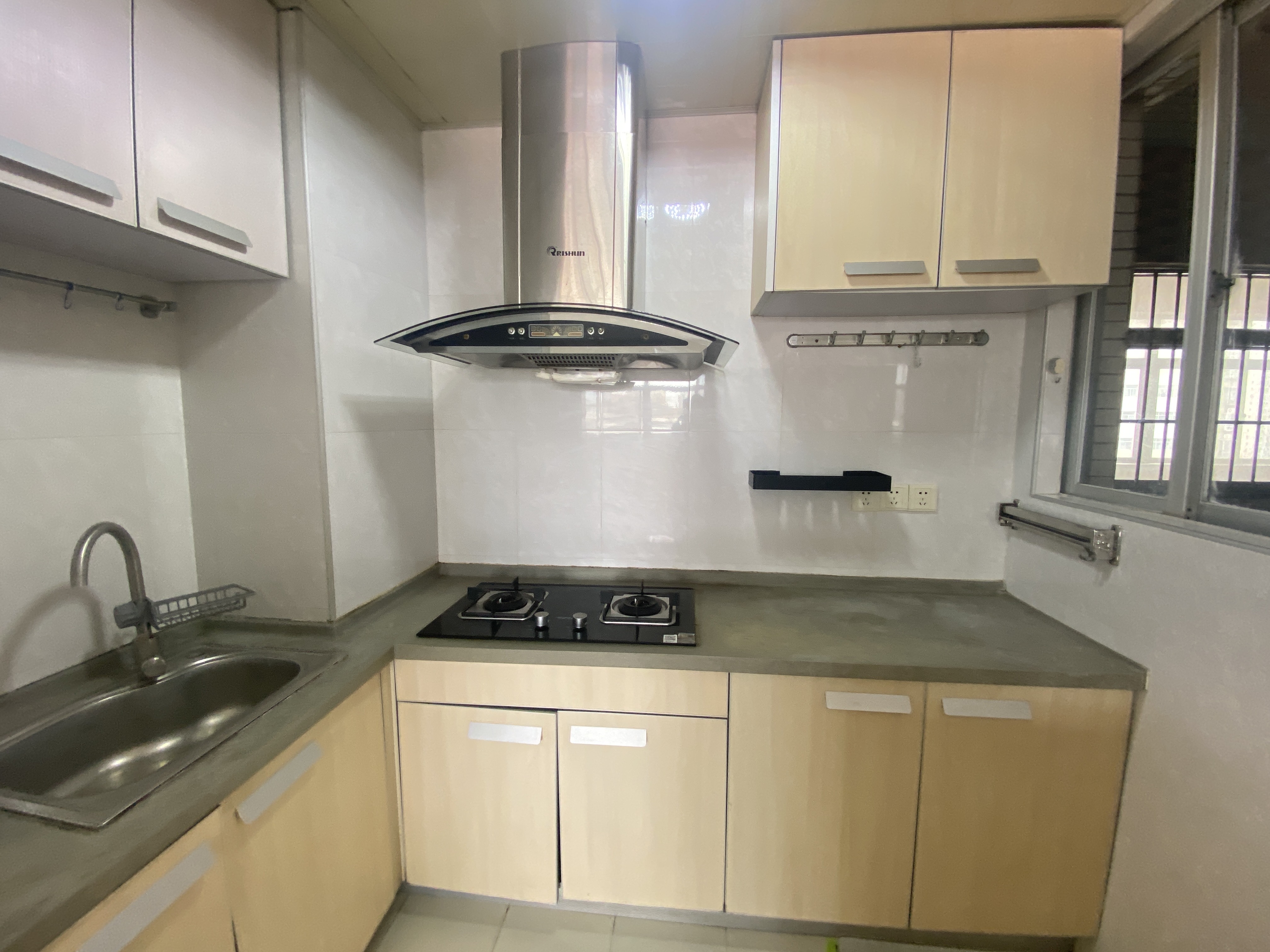 工商学院教工宿舍 2室1厅1卫 2300.00元/月 工商学院教工宿舍 2室1厅1卫 2300.00元/月室内图