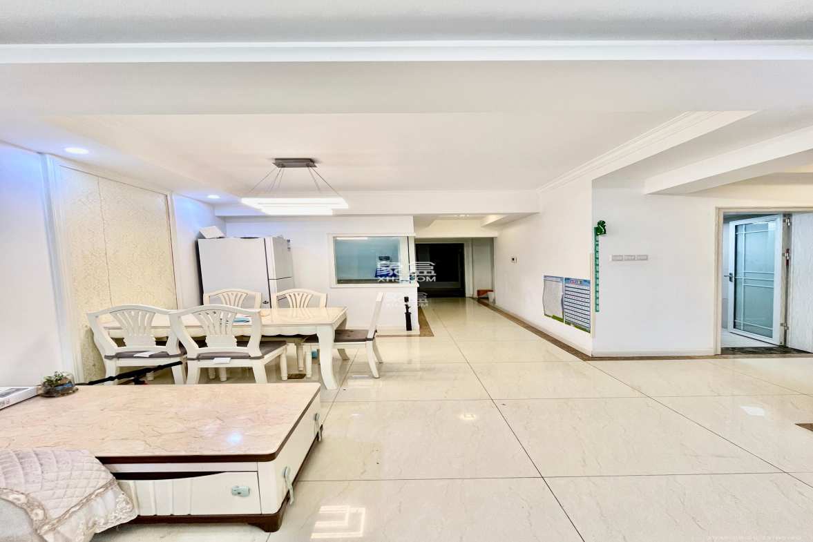 海洋半岛(月珑湾) 3室2厅2卫 2500.00元/月 海洋半岛(月珑湾) 3室2厅2卫 2500.00元/月室内图