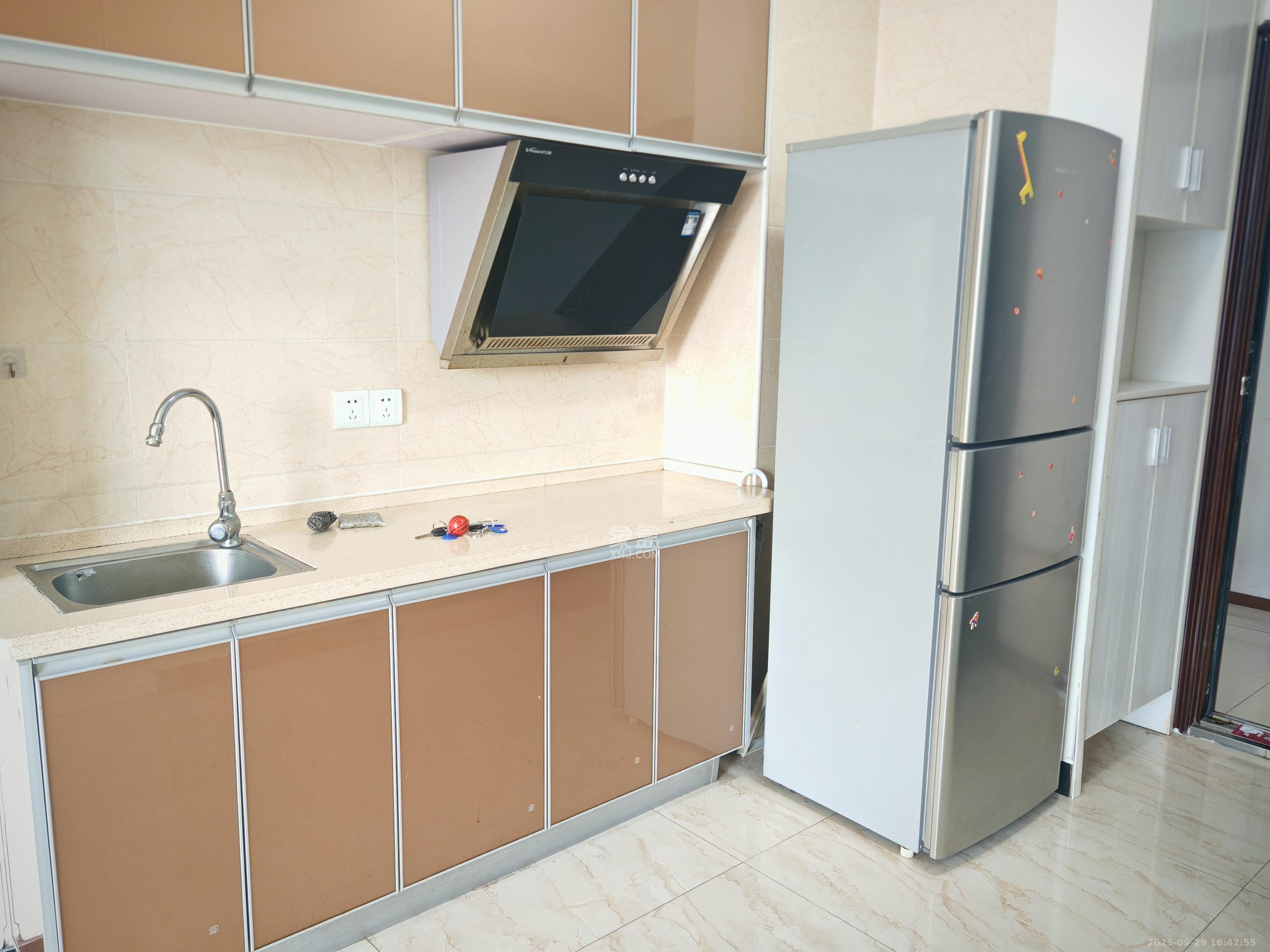 奥克斯缔壹城  1室1厅1卫    1500.0元/月室内图