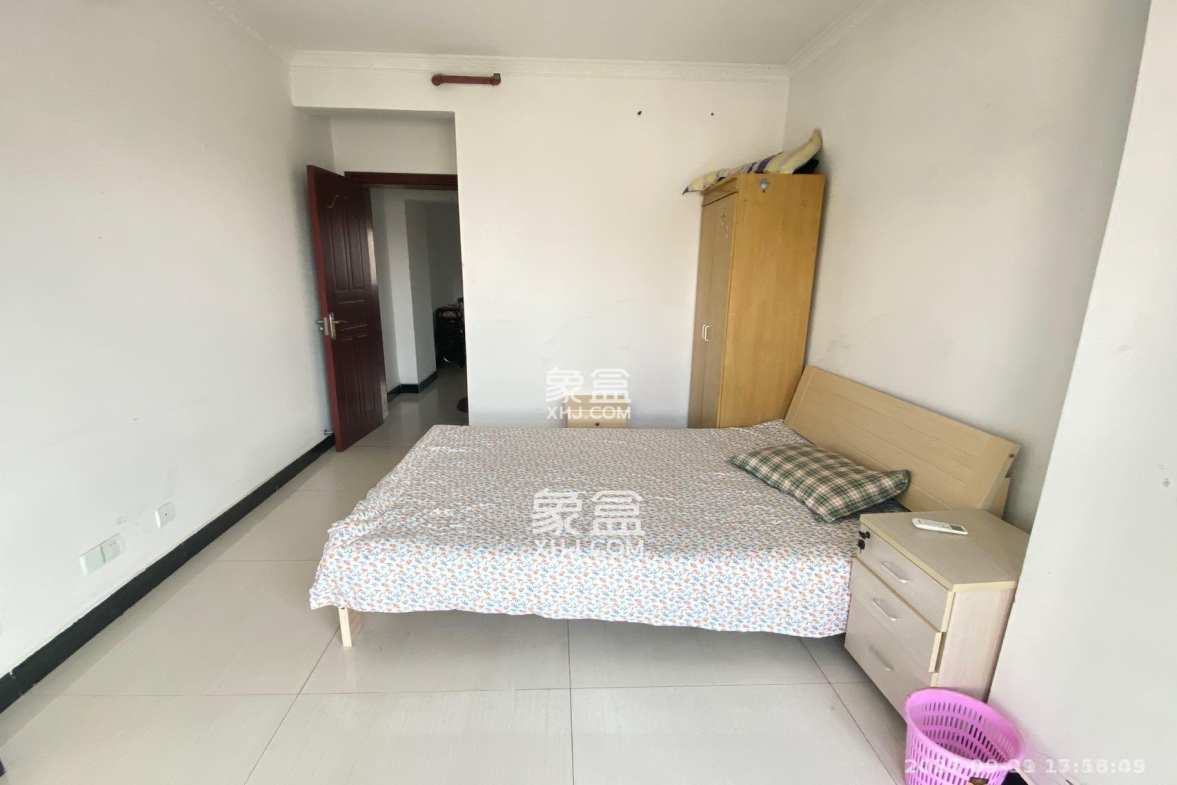 华天LOHO小镇 1室1厅1卫 1100.0元/月 华天LOHO小镇 1室1厅1卫 1100.0元/月室内图