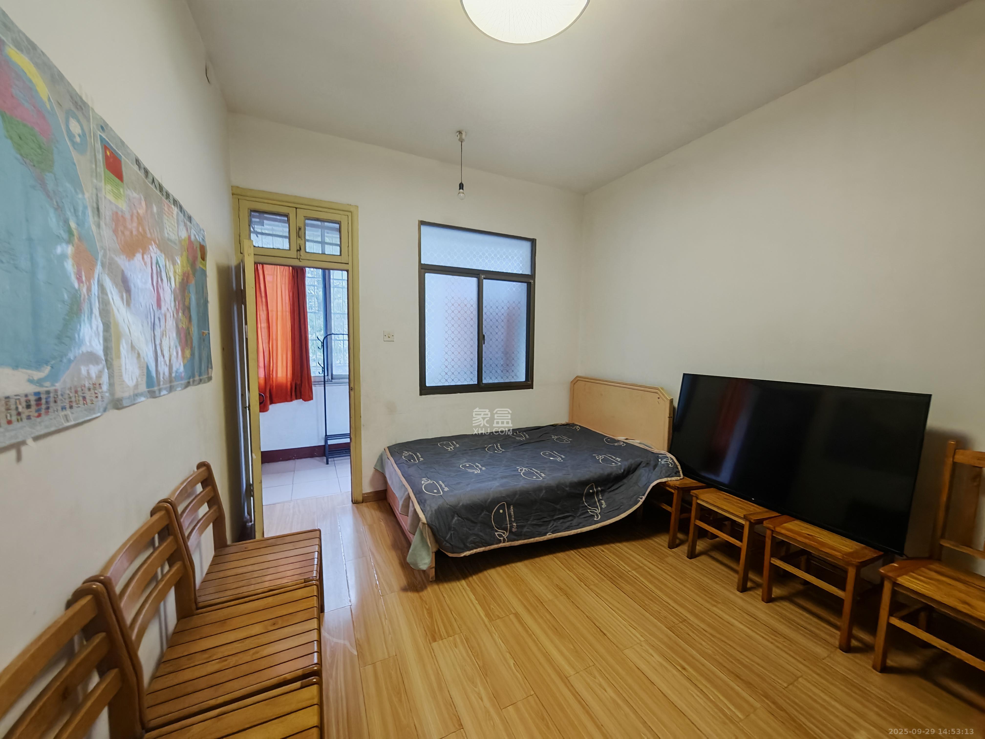 卫生监督所(岳塘) 2室2厅1卫 750.0元/月 卫生监督所(岳塘) 2室2厅1卫 750.0元/月室内图