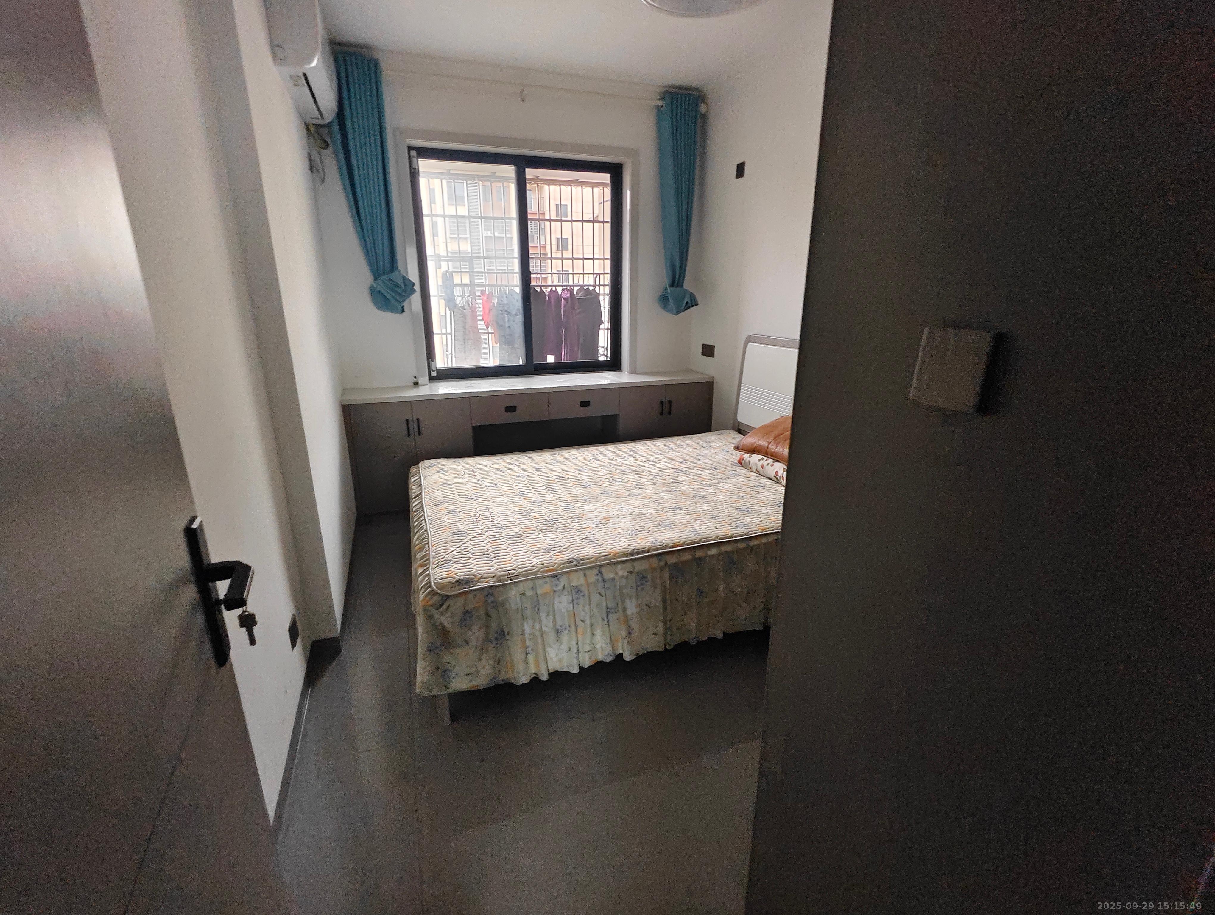 真人桥家园二期 3室2厅2卫 2400.0元/月 真人桥家园二期 3室2厅2卫 2400.0元/月室内图