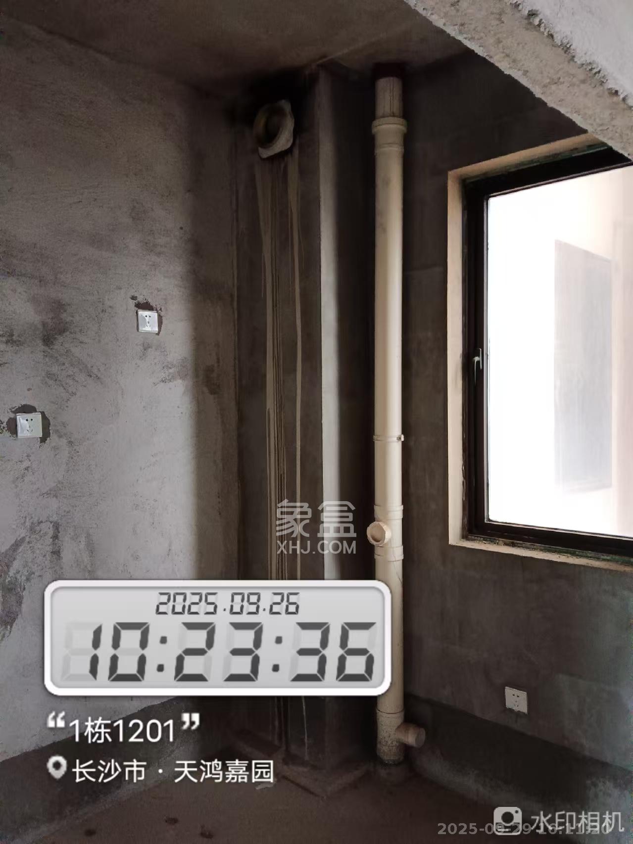 天鸿嘉园 3室2厅2卫 1300.0元/月 天鸿嘉园 3室2厅2卫 1300.0元/月室内图