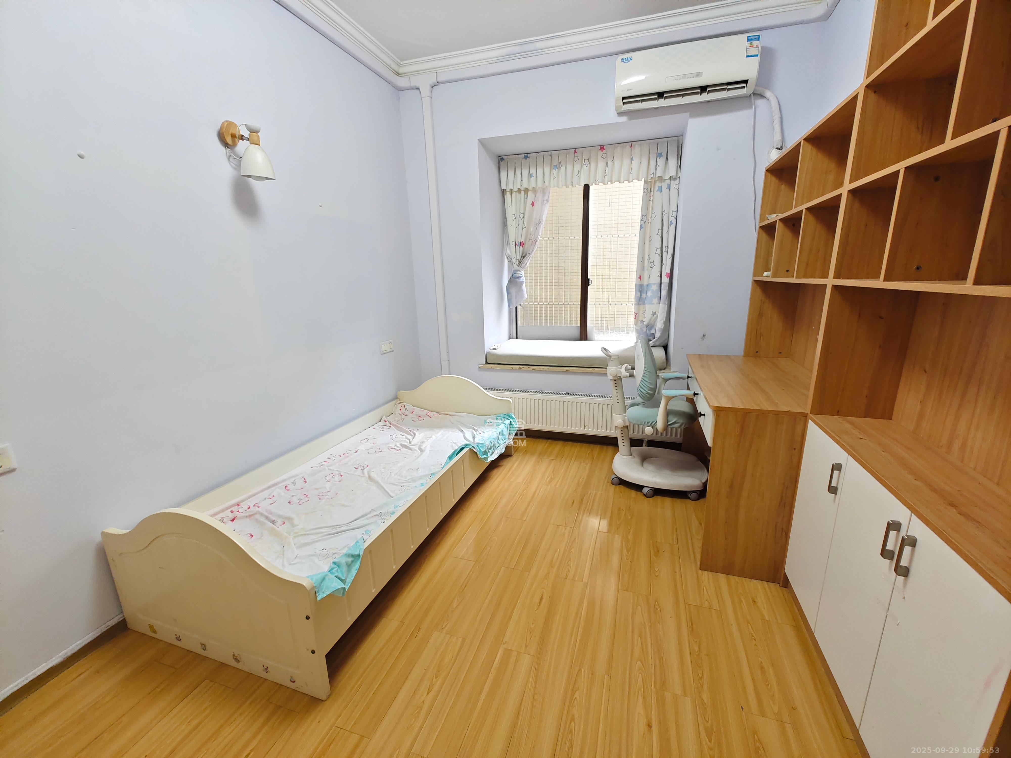 金房奥斯卡  3室2厅2卫    2500.0元/月室内图