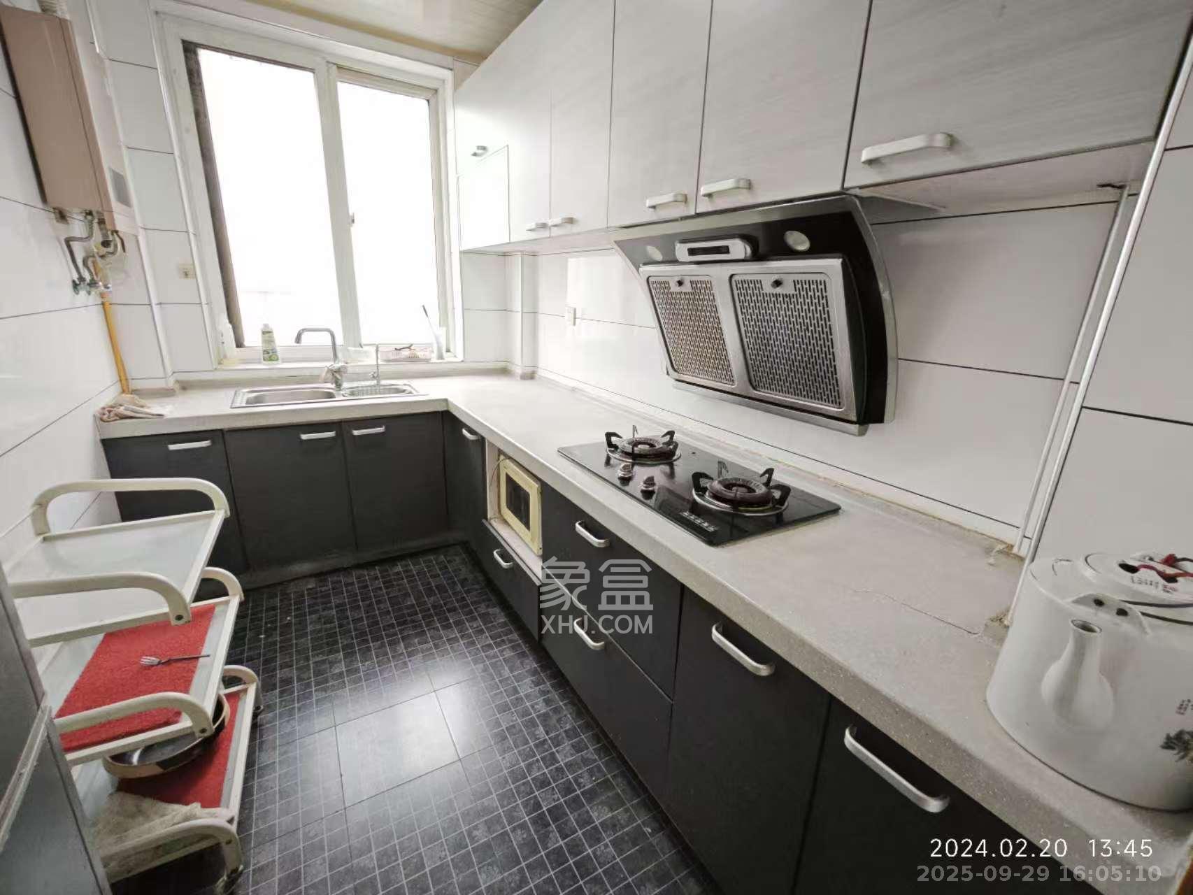 华银南苑  3室2厅1卫    2000.0元/月室内图