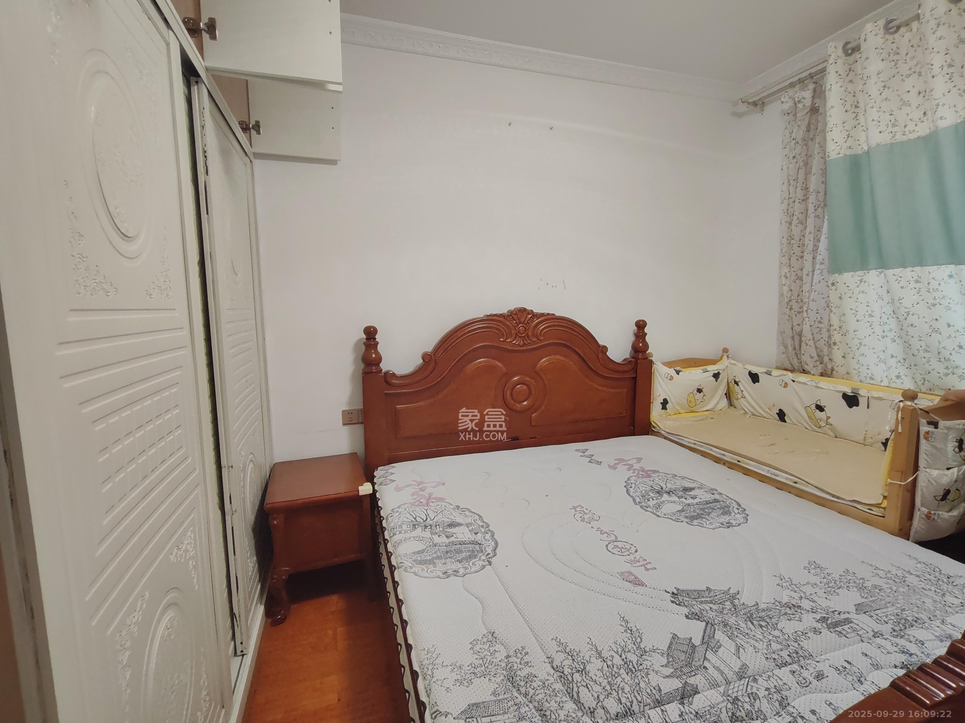 洋湖时代  4室0厅0卫    2800.0元/月 洋湖时代  4室0厅0卫    2800.0元/月室内图