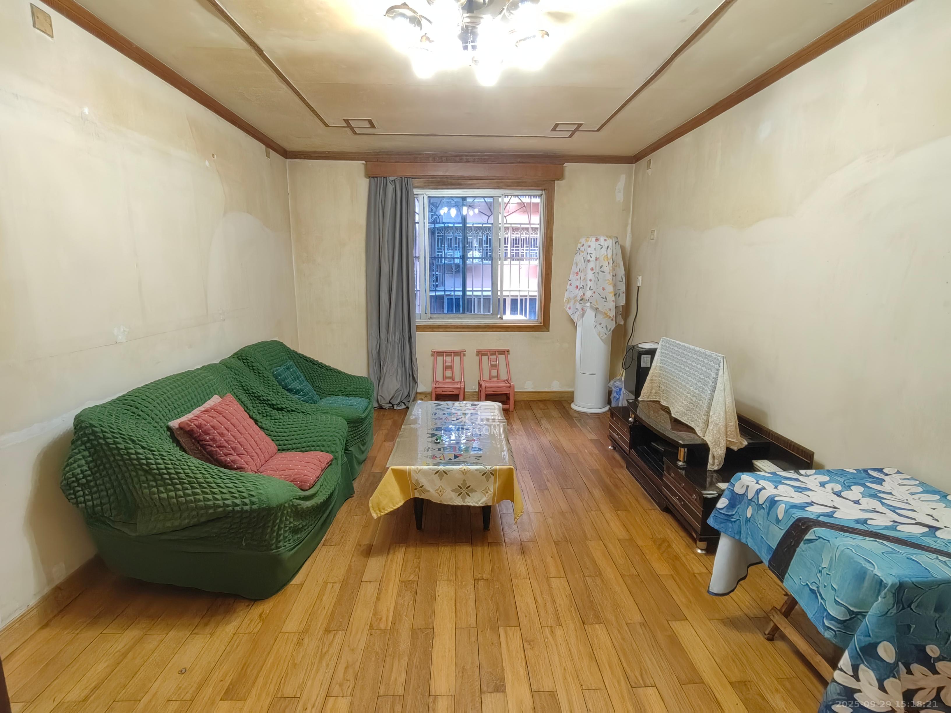水泵厂宿舍  2室1厅1卫   1600.00元/月