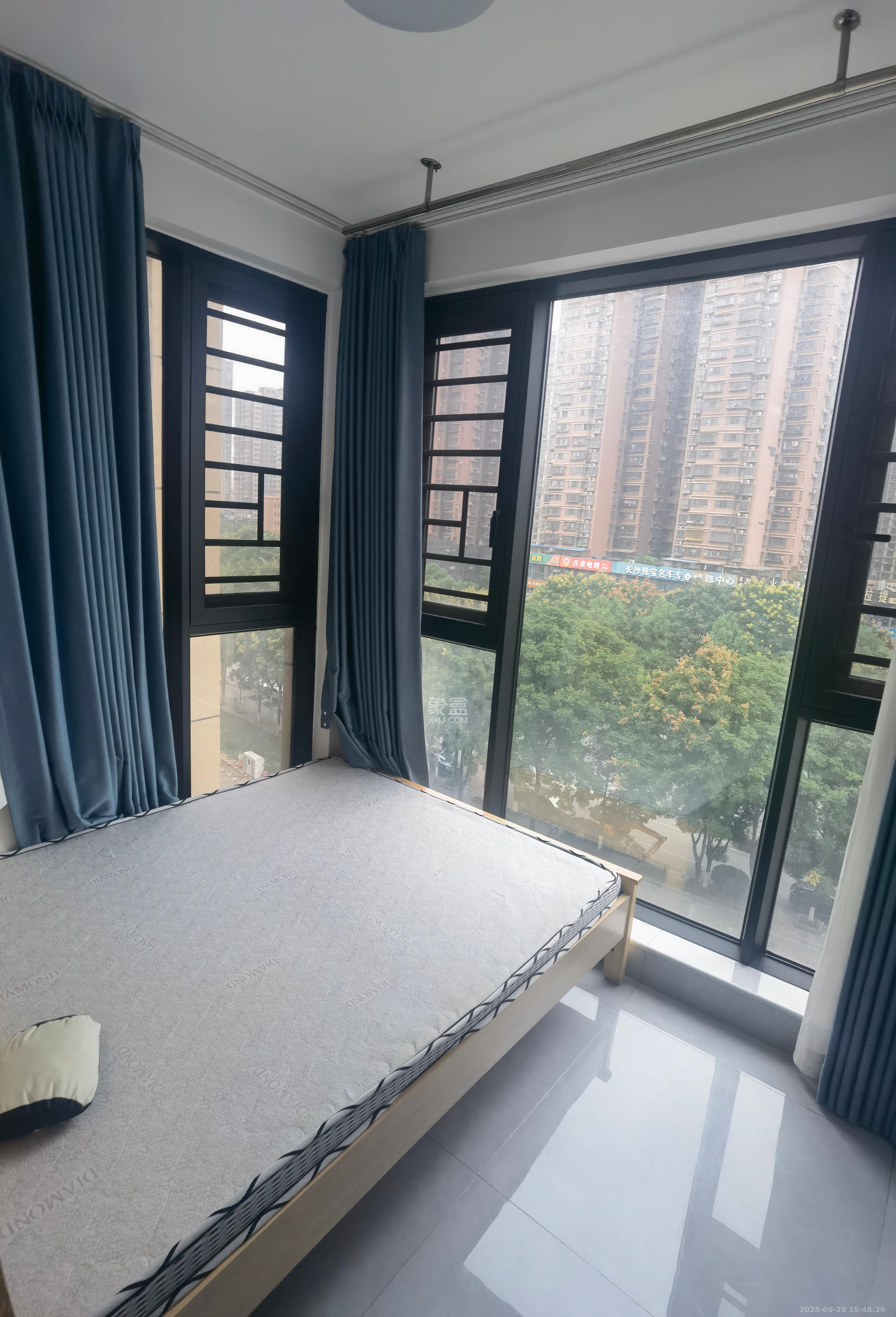 尚东金河湾 2室1厅1卫 2200.0元/月 尚东金河湾 2室1厅1卫 2200.0元/月室内图