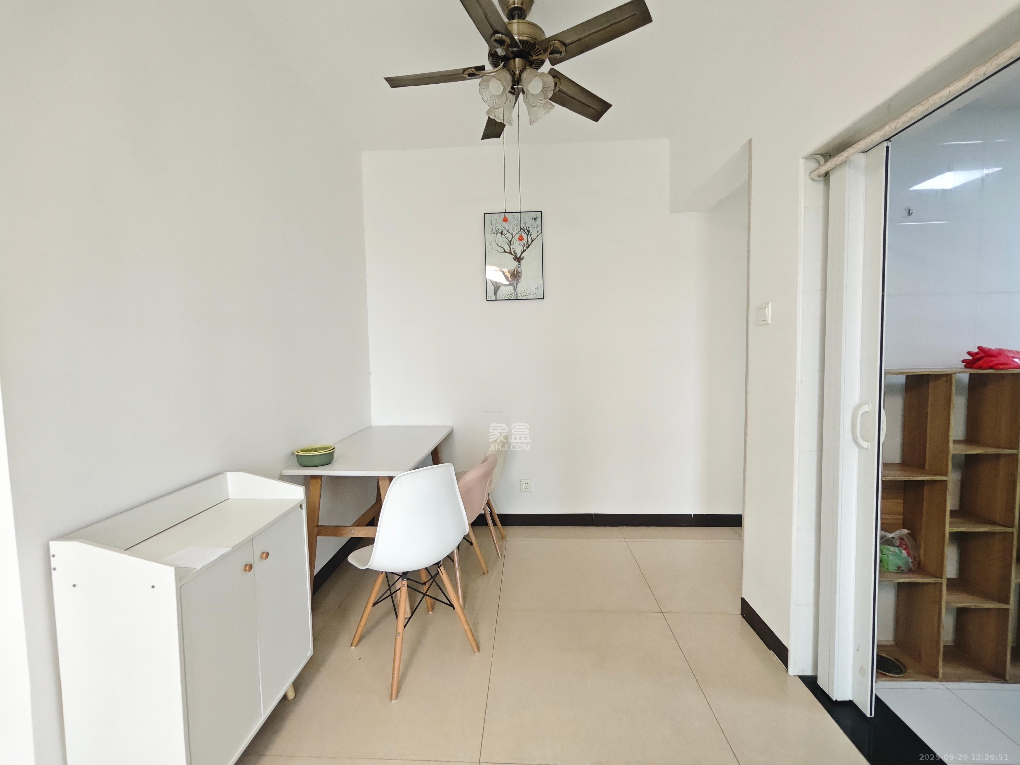 金房奥斯卡 2室2厅1卫 2100.0元/月 金房奥斯卡 2室2厅1卫 2100.0元/月室内图