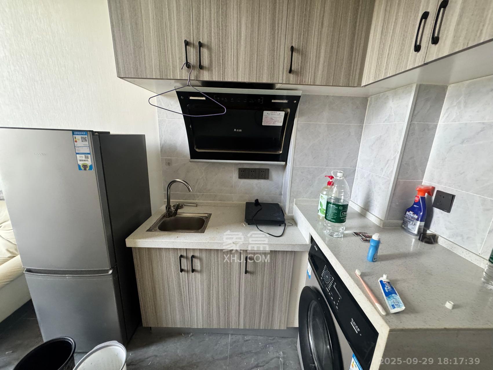 佳兆业云顶都汇  1室1厅1卫    1500.0元/月室内图