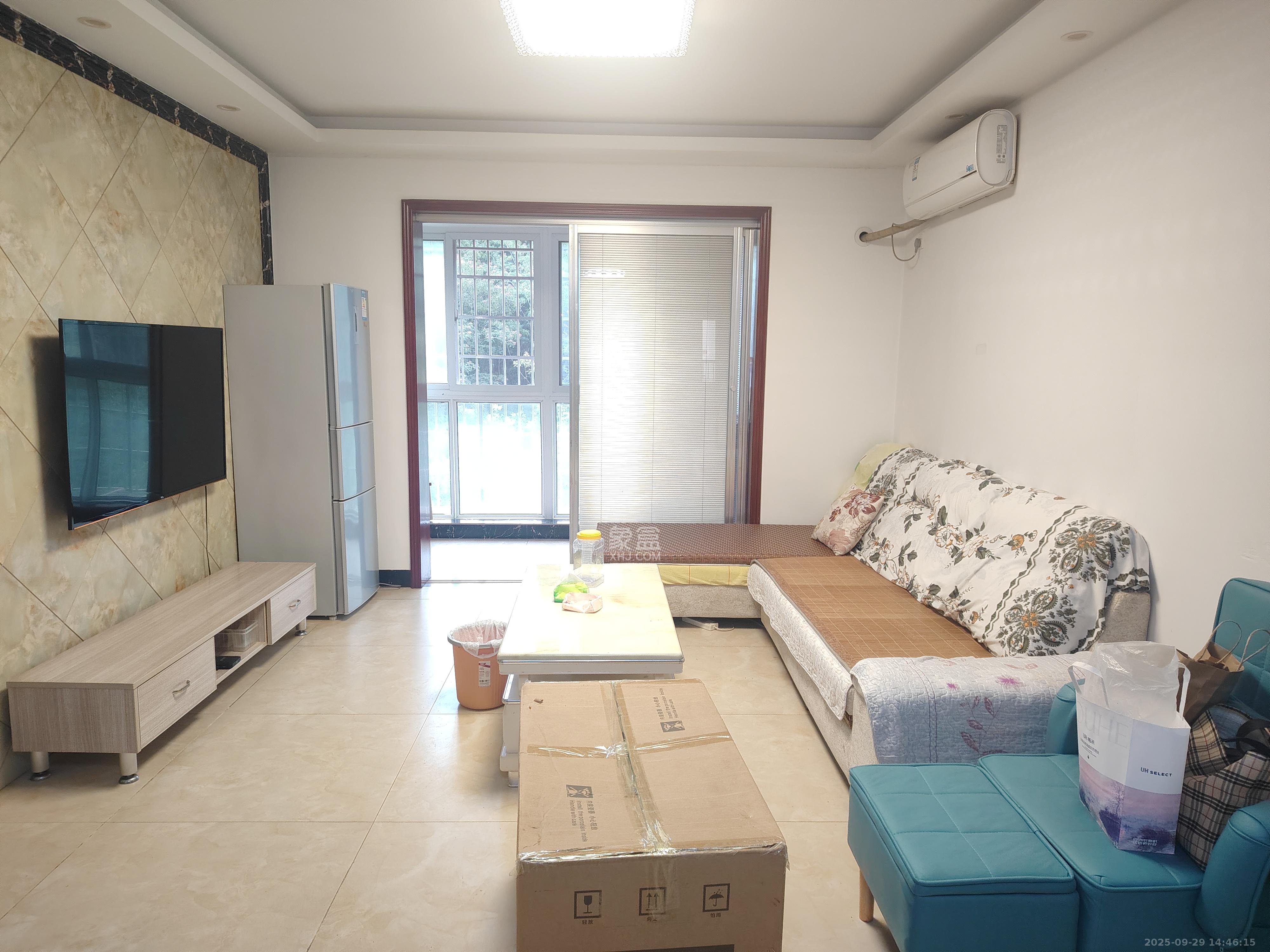 谷山乐园三期  3室2厅1卫    1900.0元/月 谷山乐园三期  3室2厅1卫    1900.0元/月