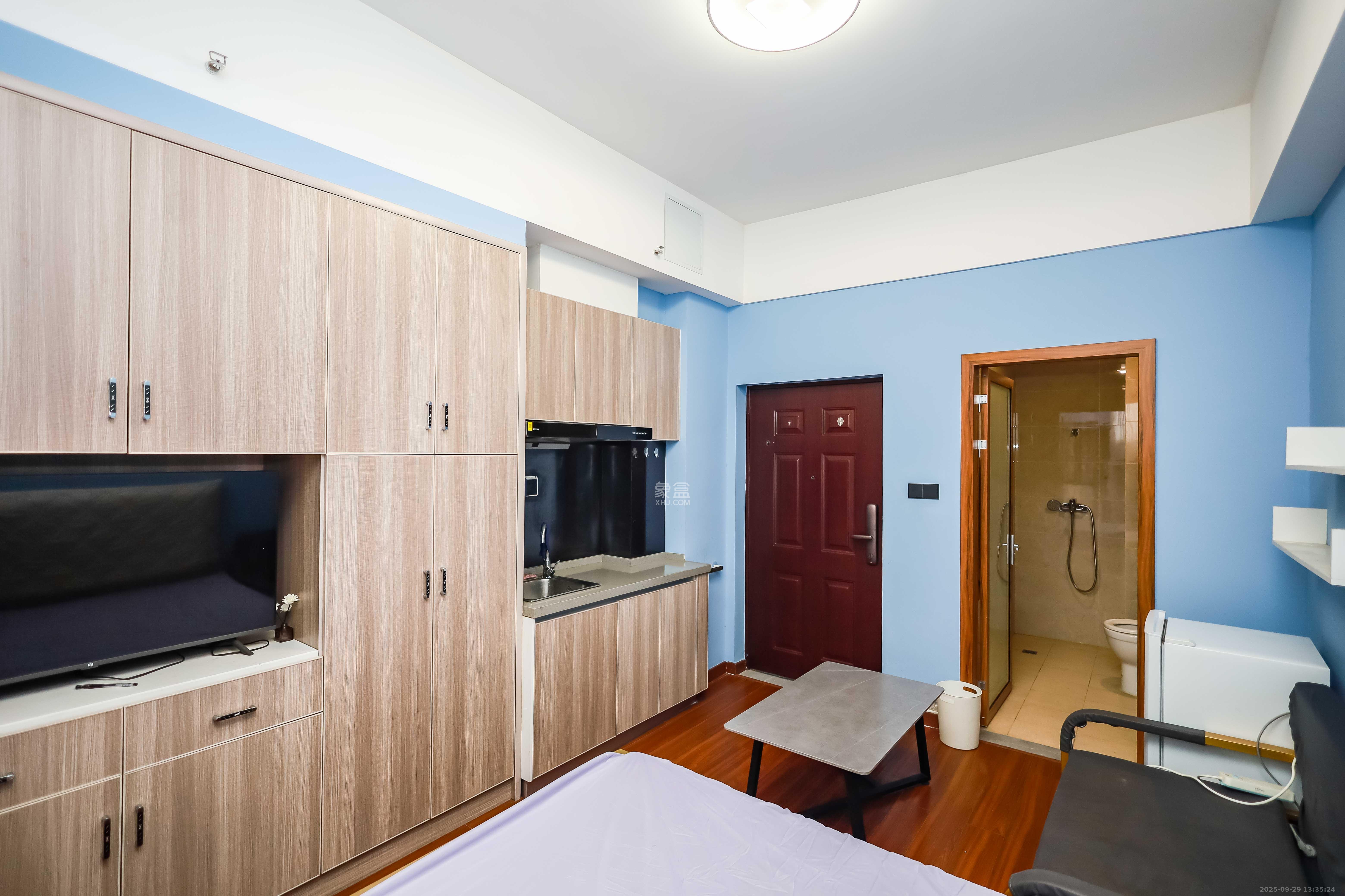 荣泰广场 1室1厅1卫 20.0万 荣泰广场 1室1厅1卫 20.0万卧室