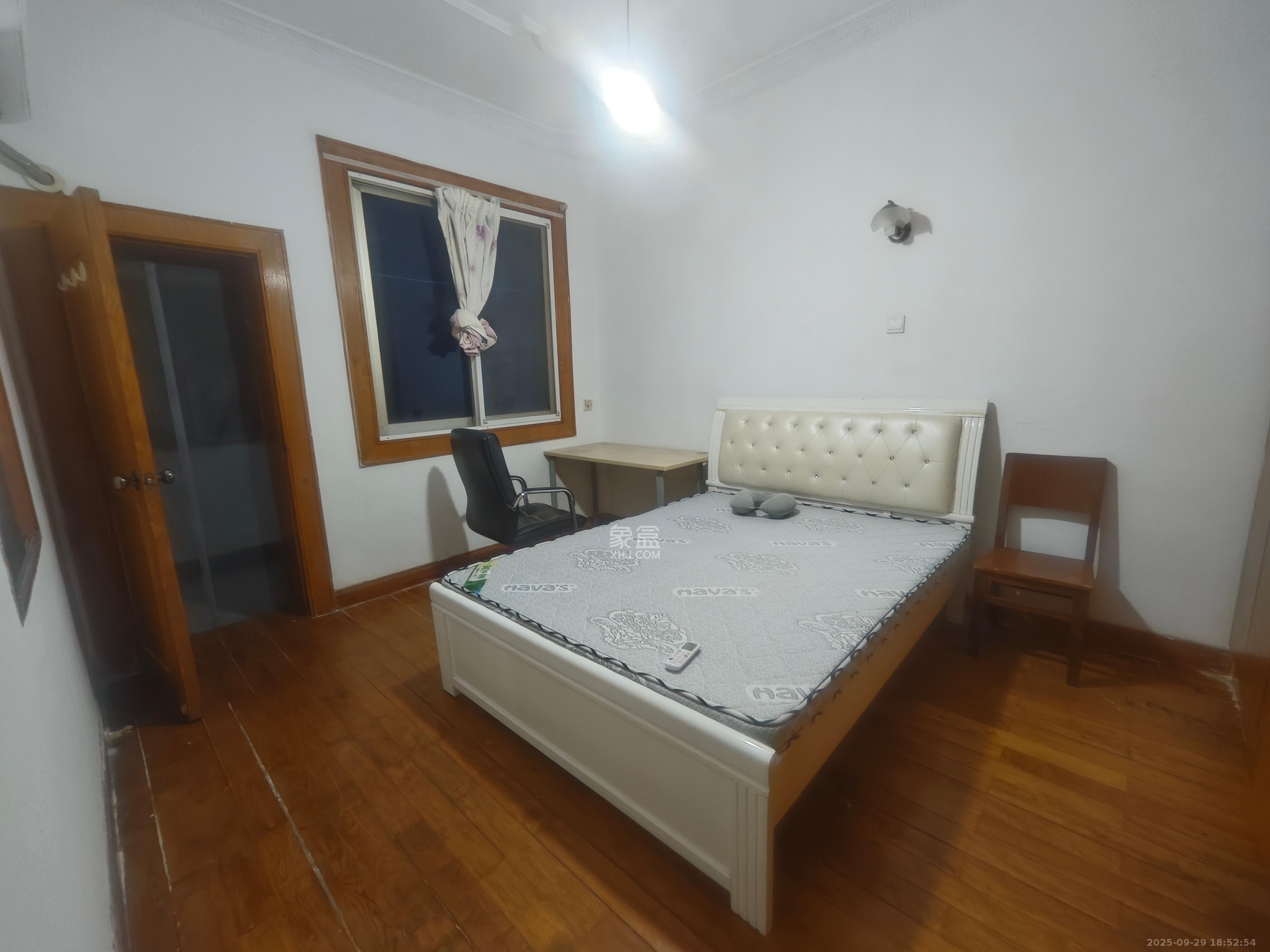 省商务厅宿舍 2室2厅1卫 1600.0元/月 省商务厅宿舍 2室2厅1卫 1600.0元/月室内图