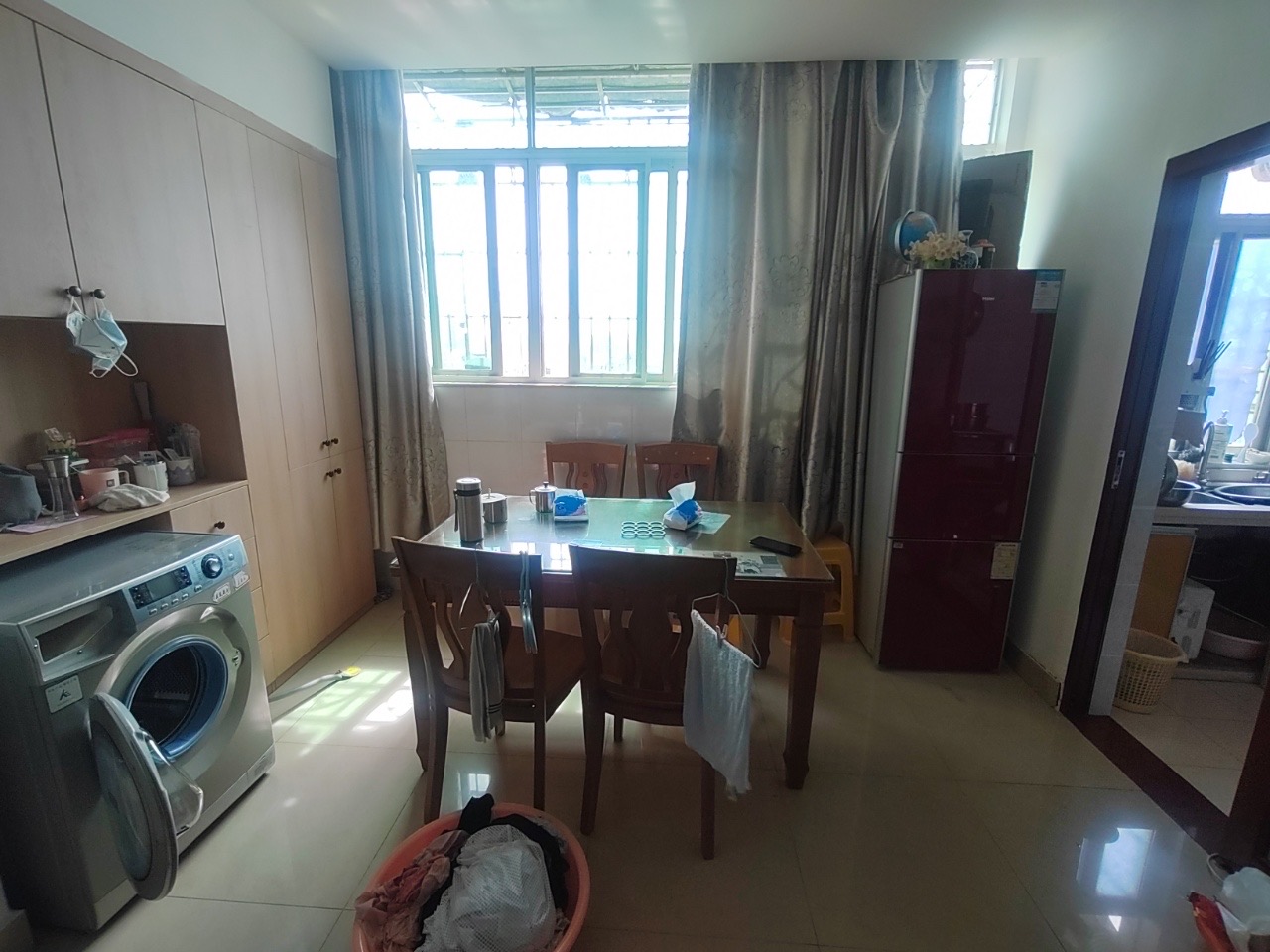 省侨办第二宿舍(海府路) 3室2厅1卫 88.0万 省侨办第二宿舍(海府路) 3室2厅1卫 88.0万客厅