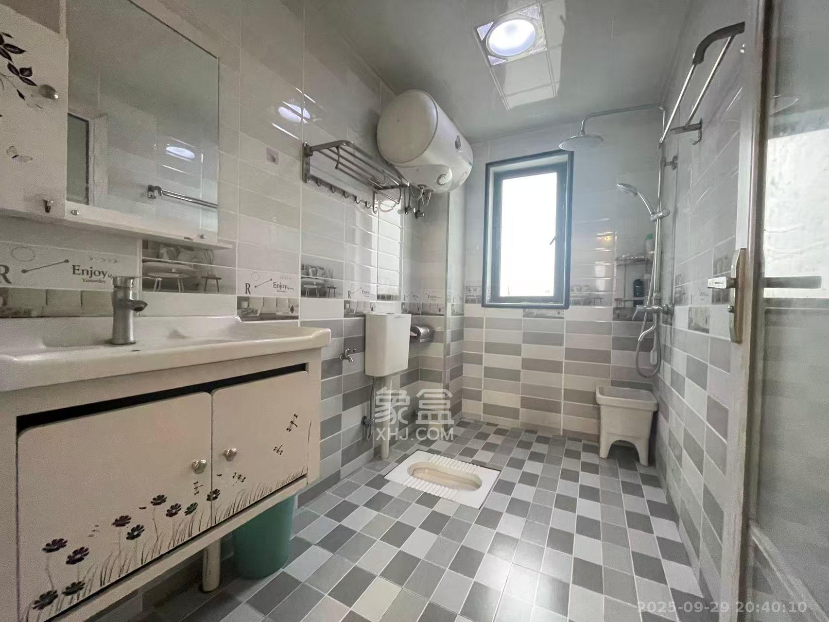 合能枫丹丽舍(柏悦名苑) 3室2厅2卫 2800.0元/月 合能枫丹丽舍(柏悦名苑) 3室2厅2卫 2800.0元/月室内图