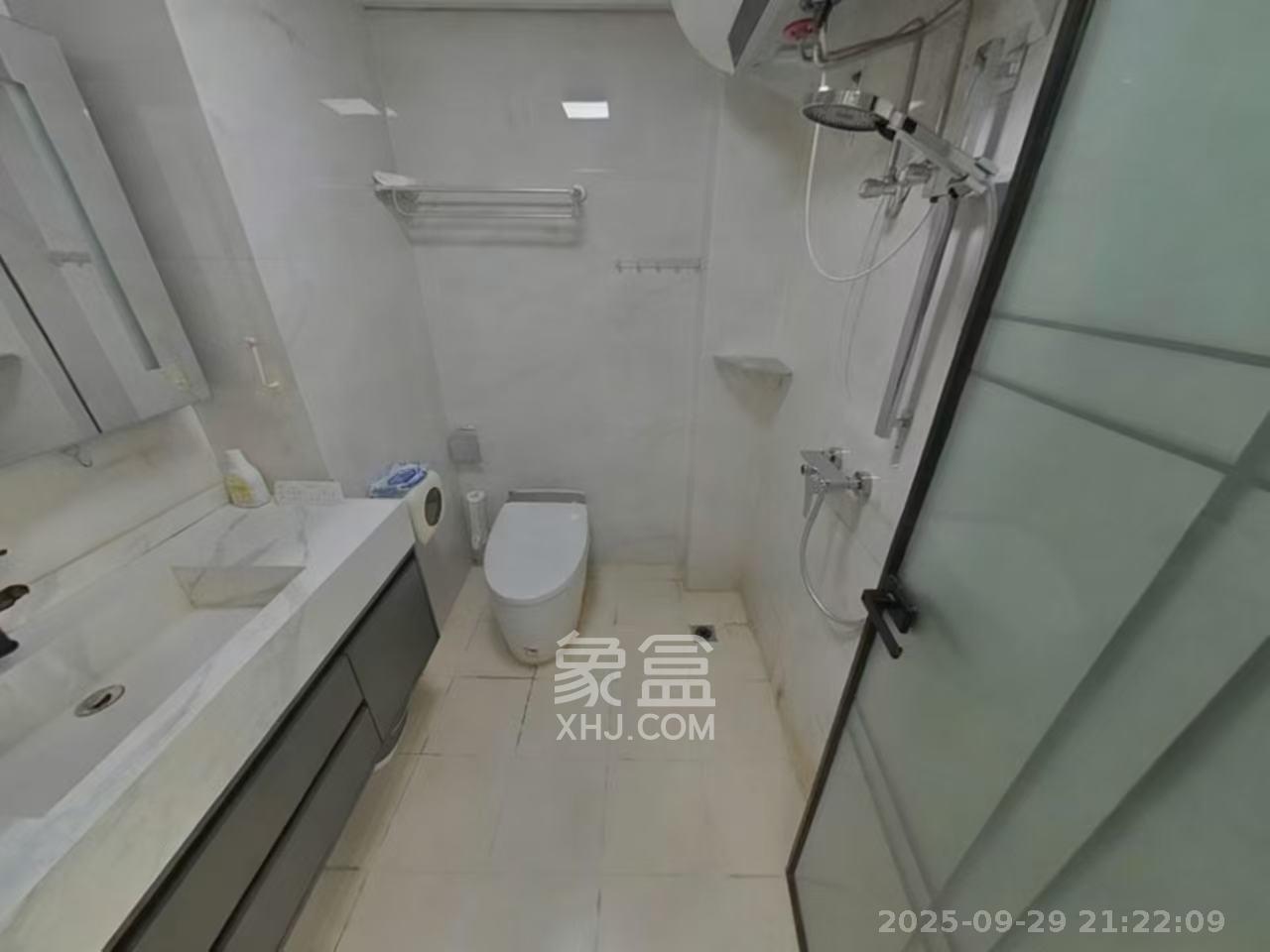 上园商住小区  1室1厅1卫    2000.0元/月