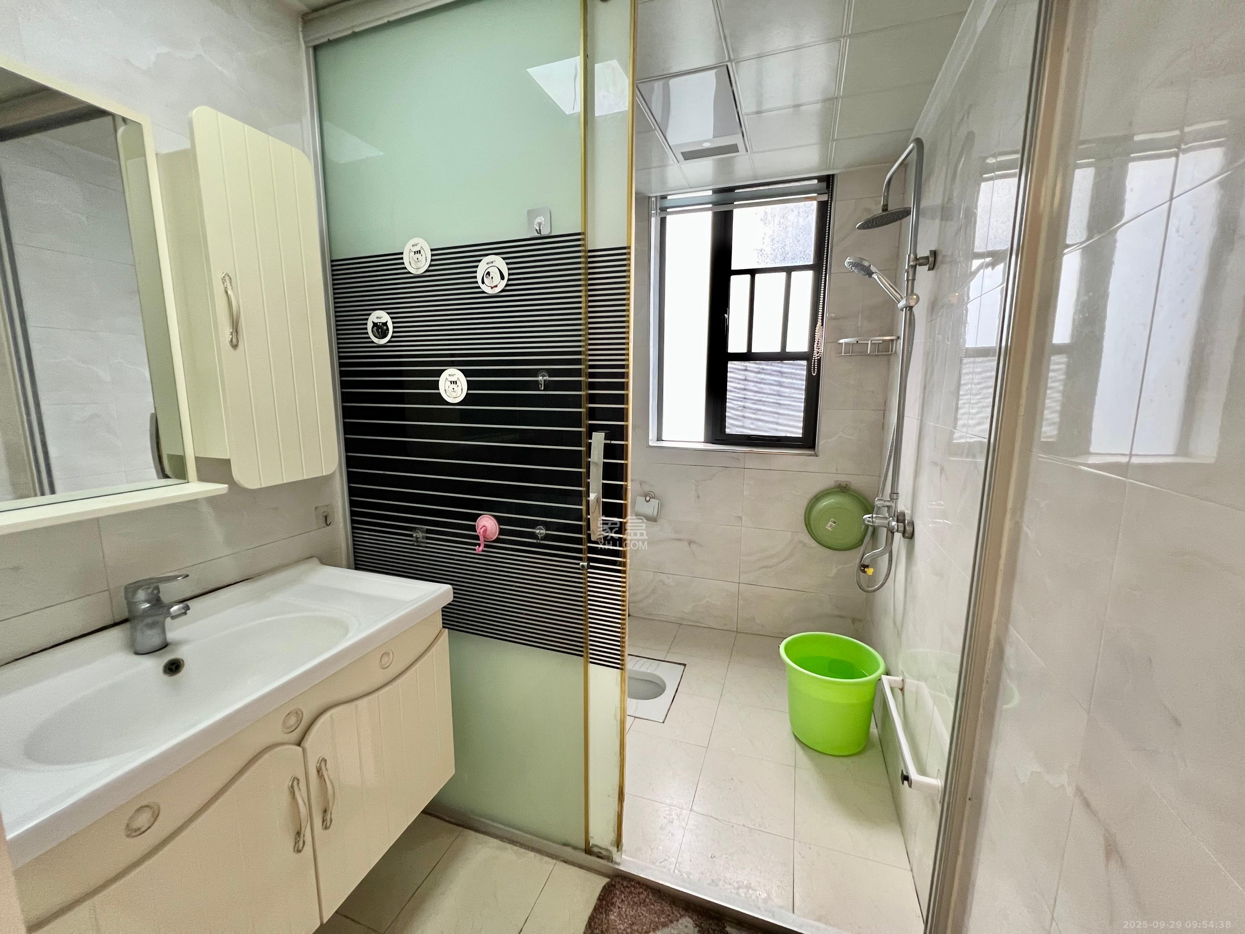 恒基凯旋门一二期 3室2厅1卫 1900.0元/月 恒基凯旋门一二期 3室2厅1卫 1900.0元/月室内图