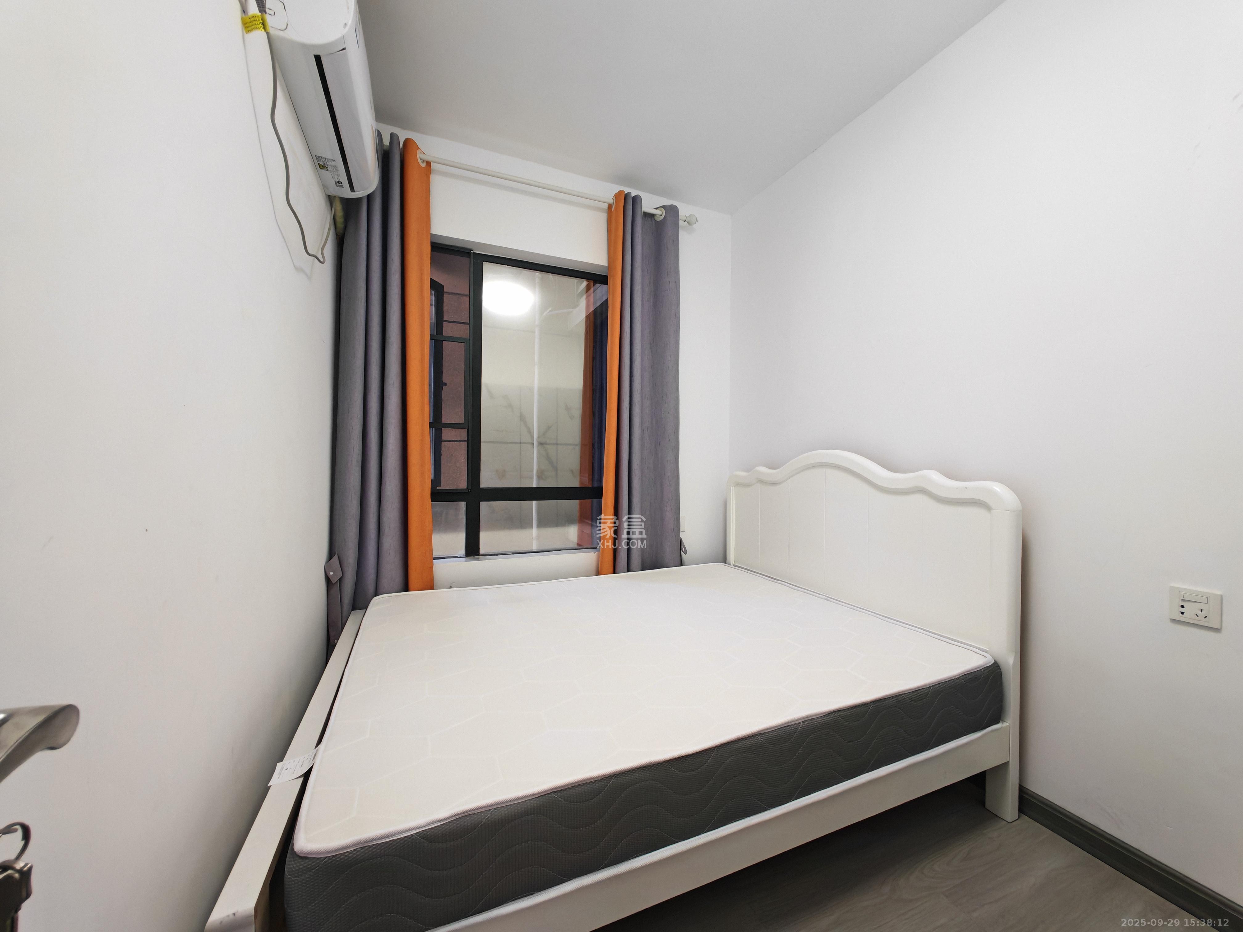 中海梅溪湖壹号  3室2厅1卫    2480.0元/月室内图