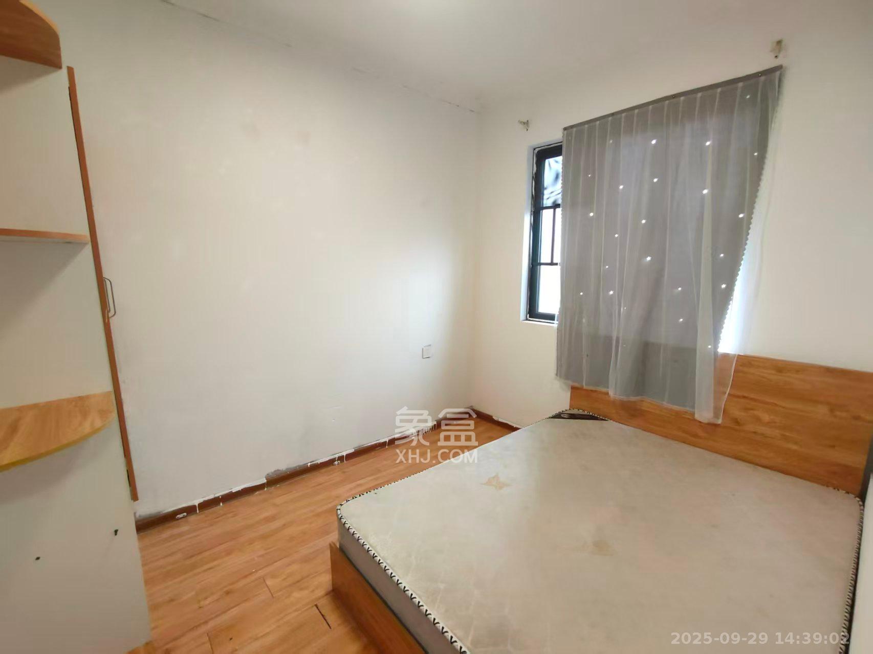 荣盛花语书苑  3室2厅1卫    2200.0元/月室内图