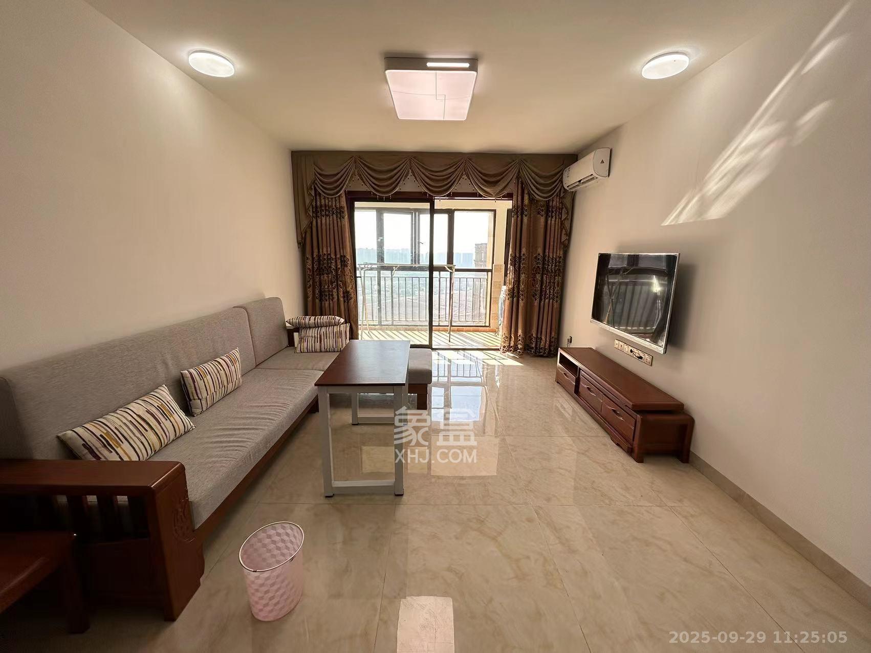 华润橡树湾  3室2厅1卫    2200.0元/月室内图