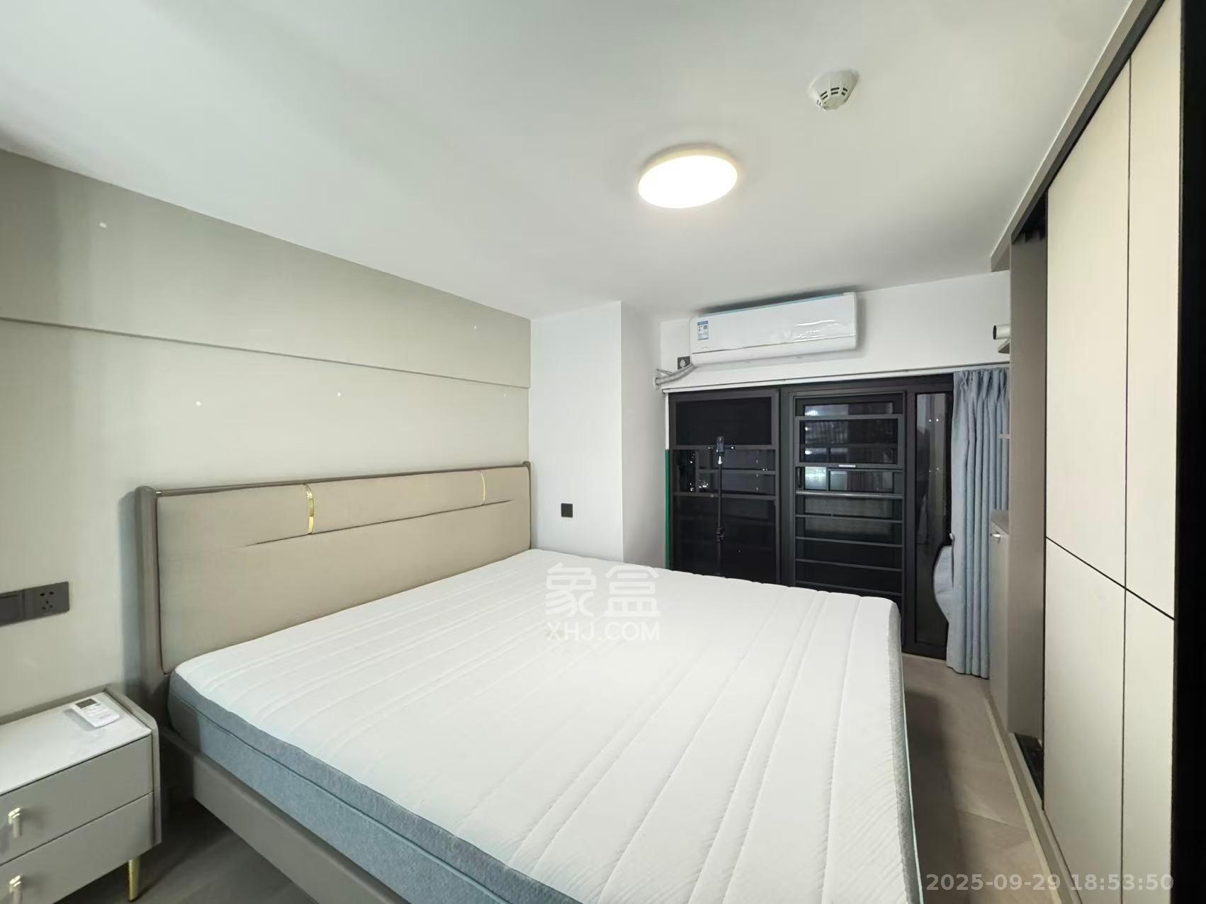 新城悦隽公园  2室1厅1卫    1600.0元/月室内图