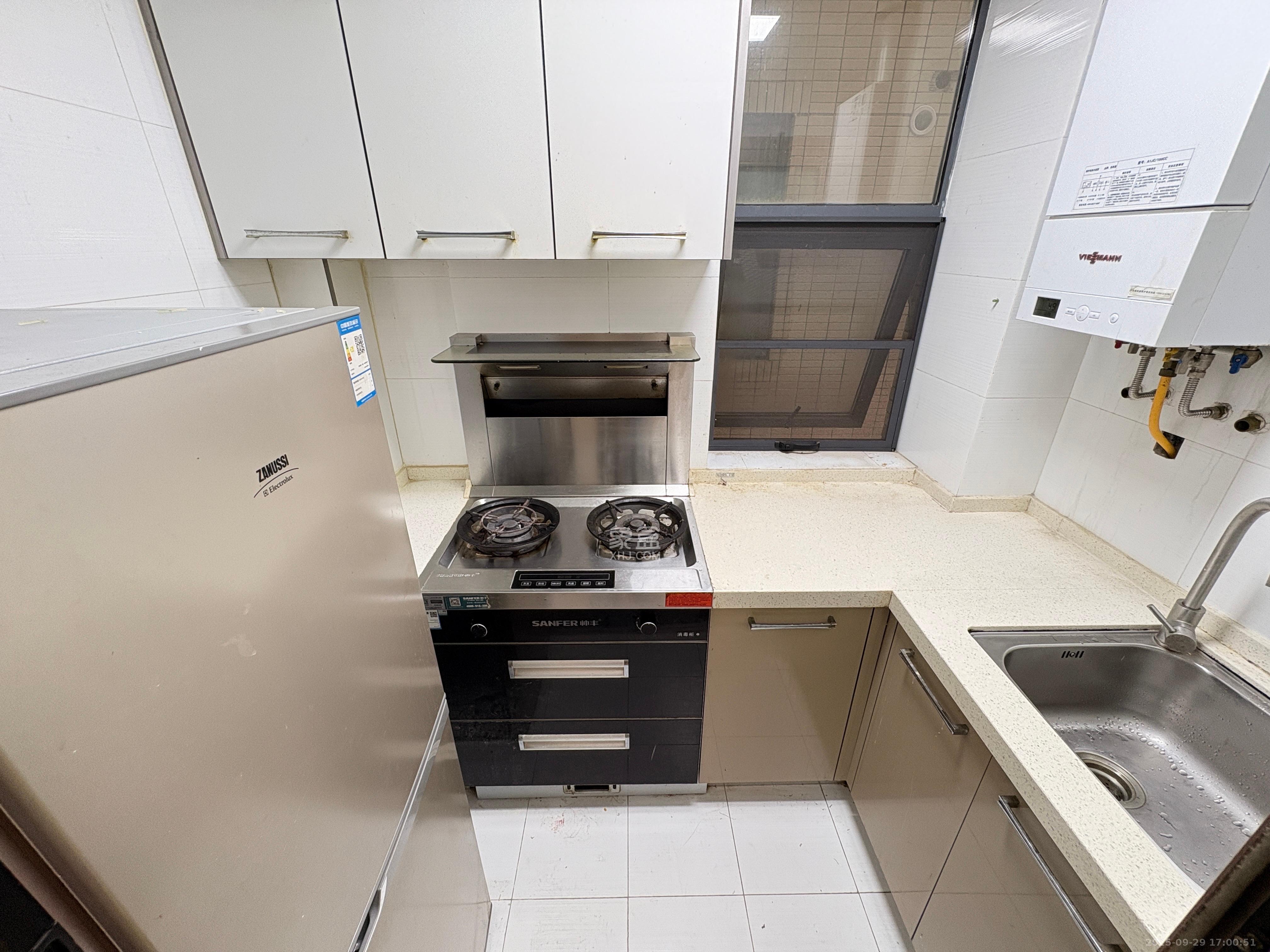 长盛岚庭  1室1厅1卫    1400.0元/月室内图