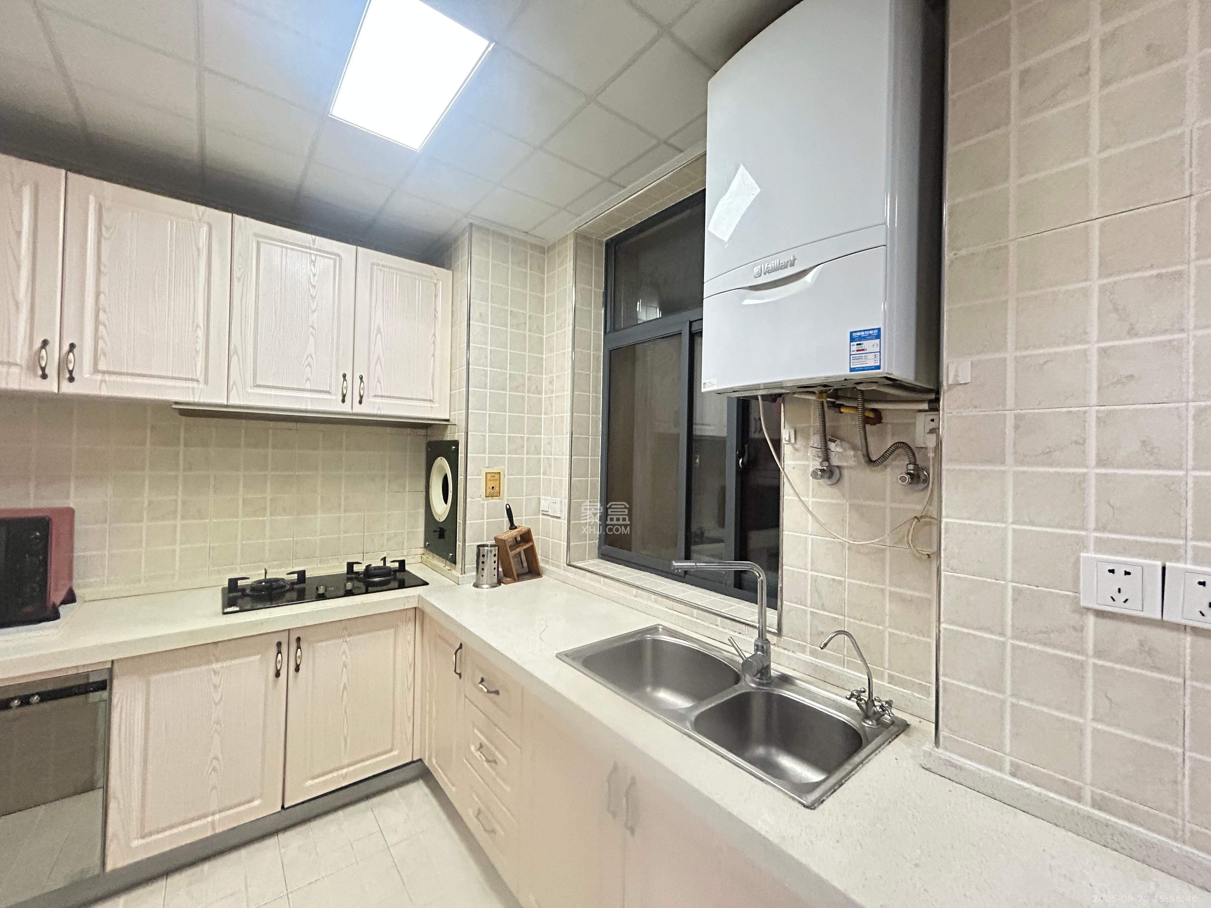 湖南省地震局单位宿舍 1室0厅0卫 3000.0元/月 湖南省地震局单位宿舍 1室0厅0卫 3000.0元/月室内图