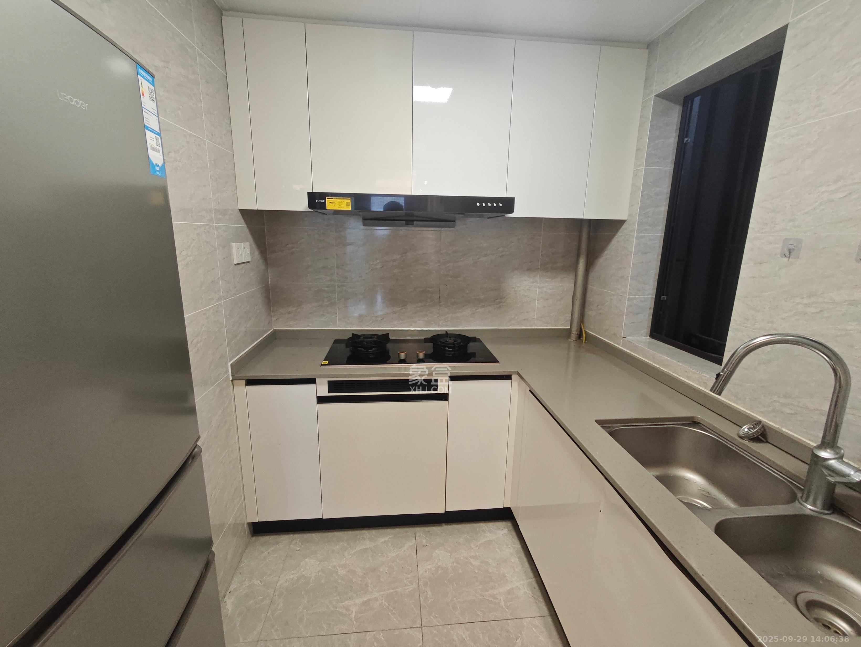 万科金色梦想B区 3室2厅2卫 2600.0元/月 万科金色梦想B区 3室2厅2卫 2600.0元/月室内图