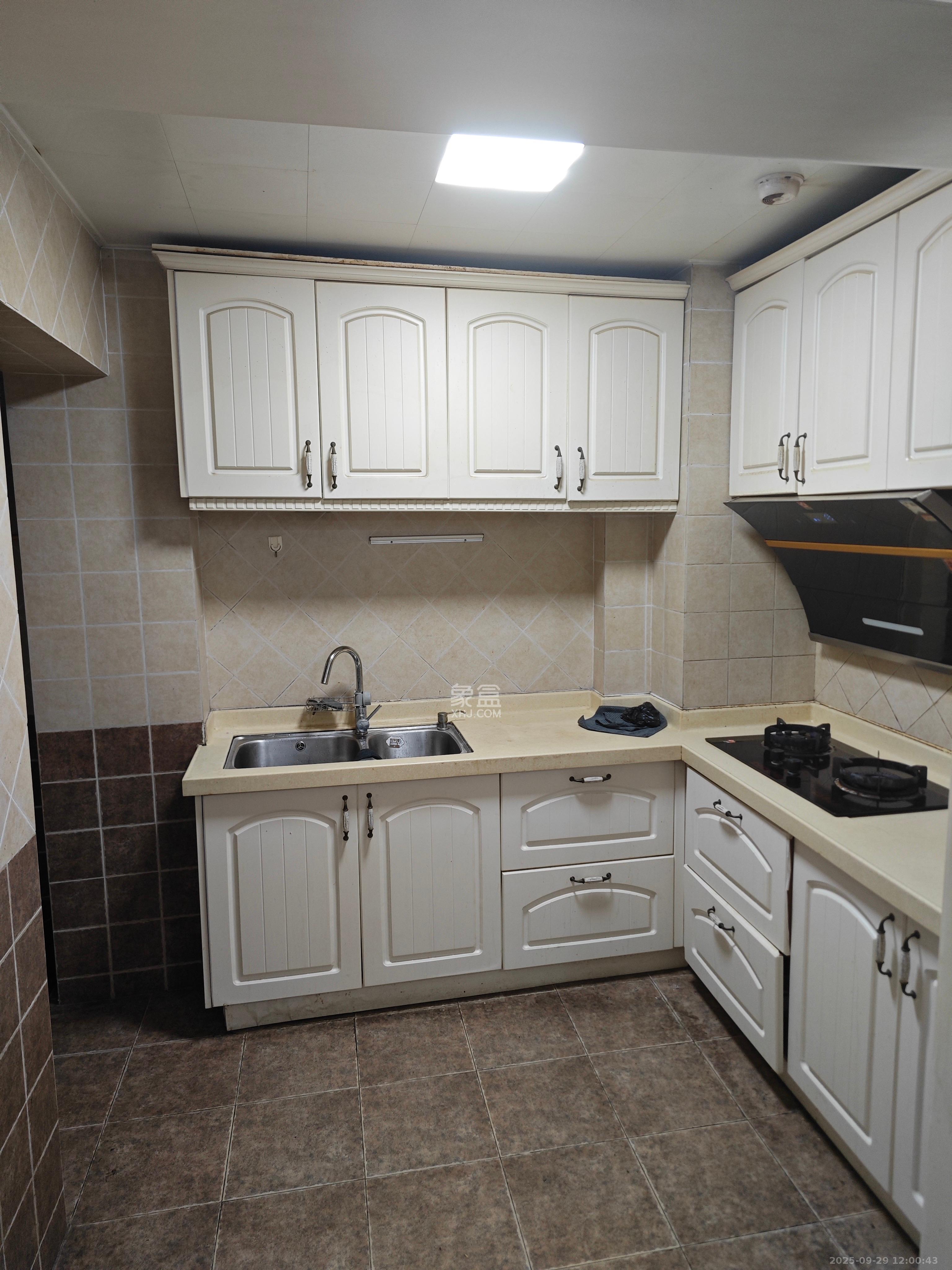 万象新天 2室1厅1卫 2000.0元/月 万象新天 2室1厅1卫 2000.0元/月室内图