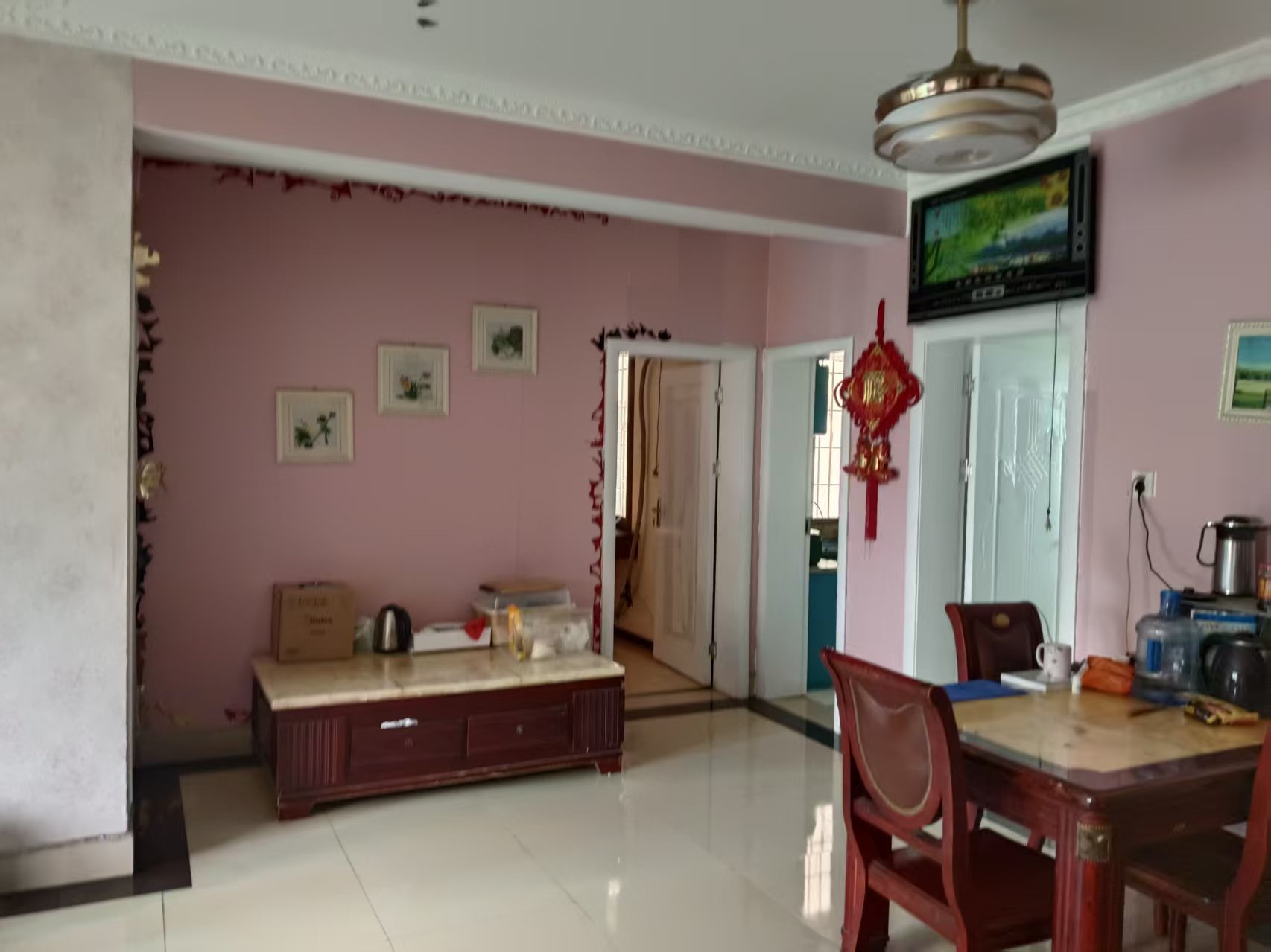 凤阳农贸市场  1室1厅1卫    350.0元/月室内图