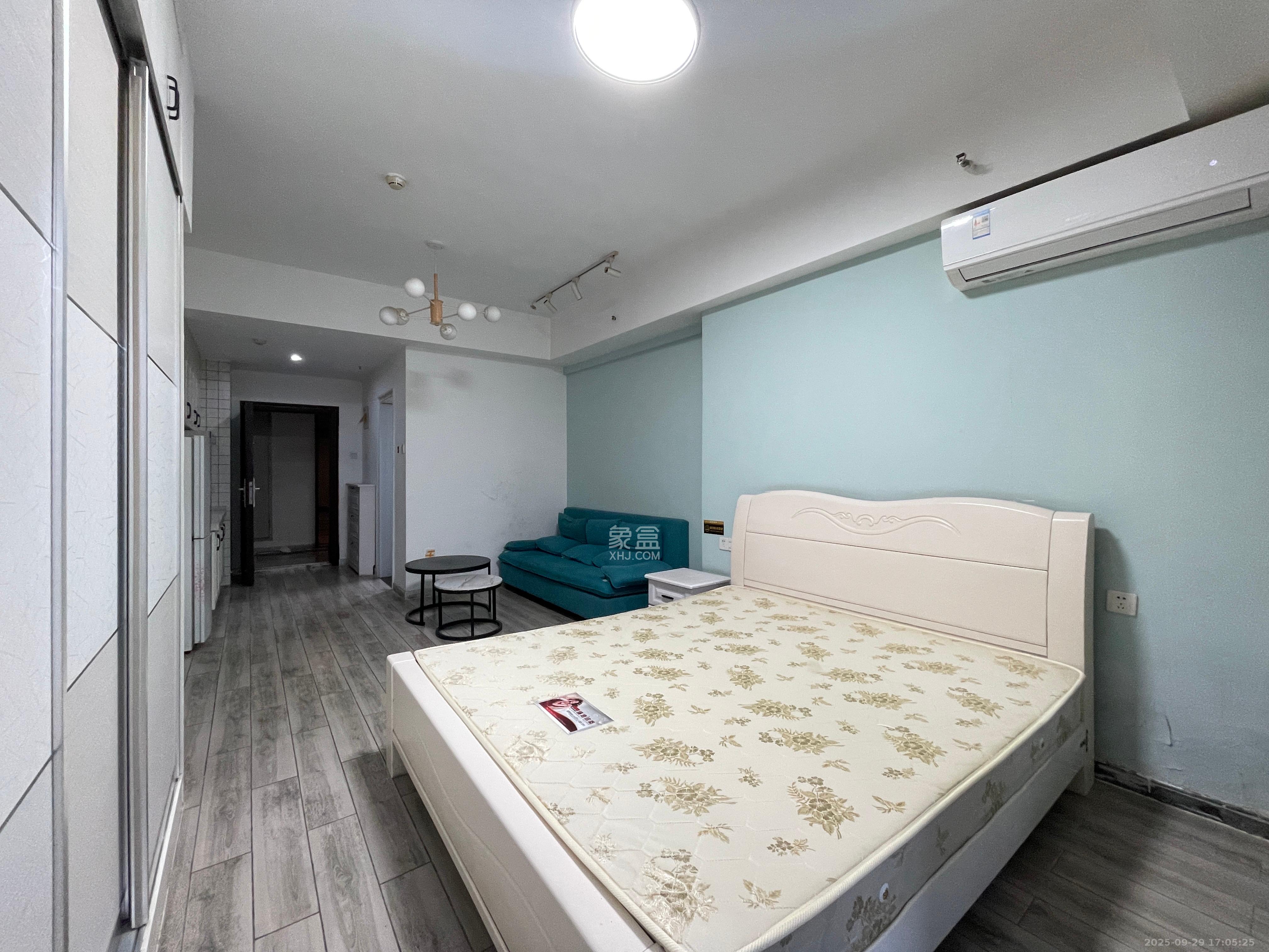 北辰三角洲E4区  1室1厅1卫   1800.00元/月室内图