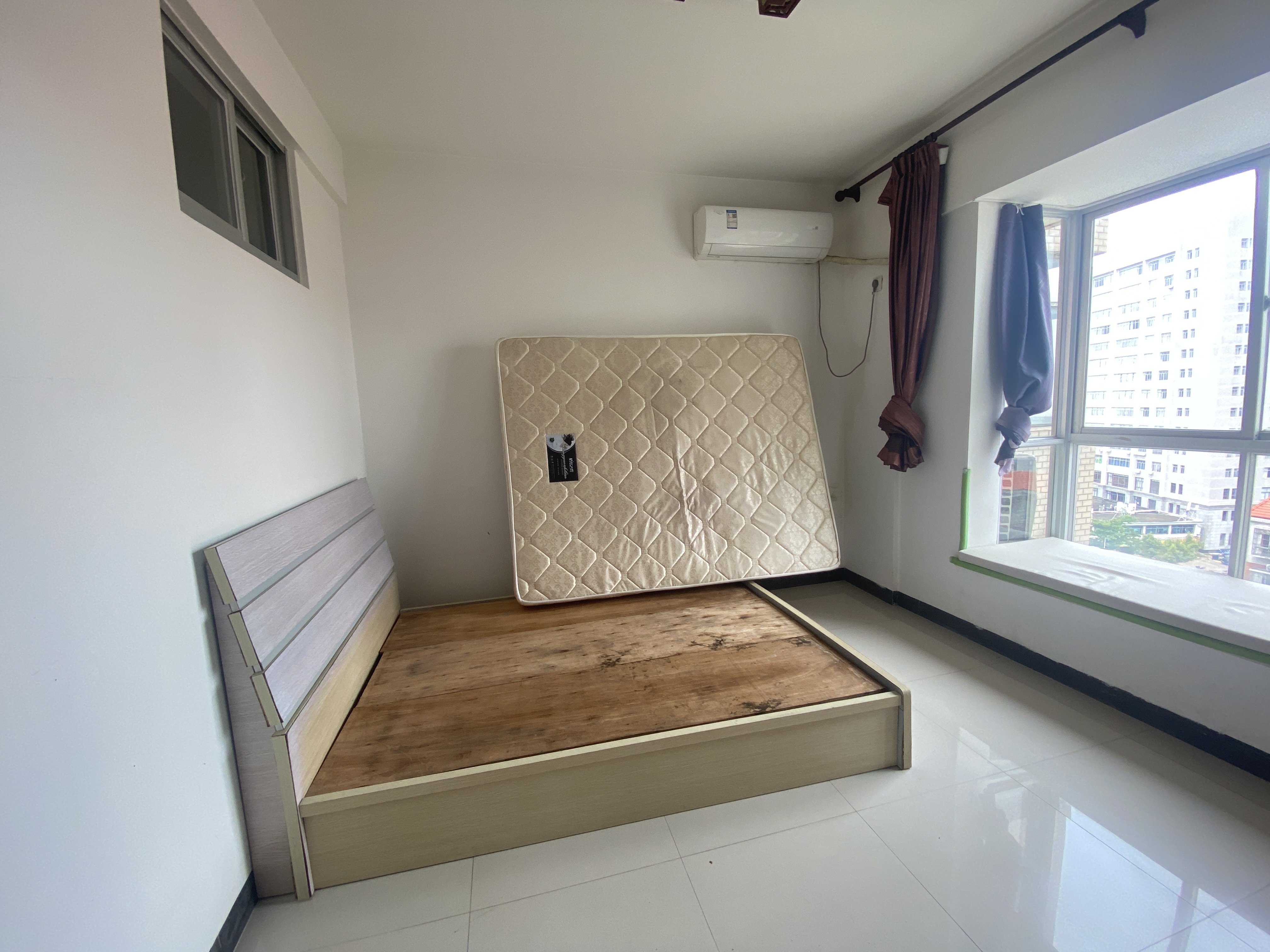 工商学院教工宿舍 2室1厅1卫 2300.00元/月 工商学院教工宿舍 2室1厅1卫 2300.00元/月室内图