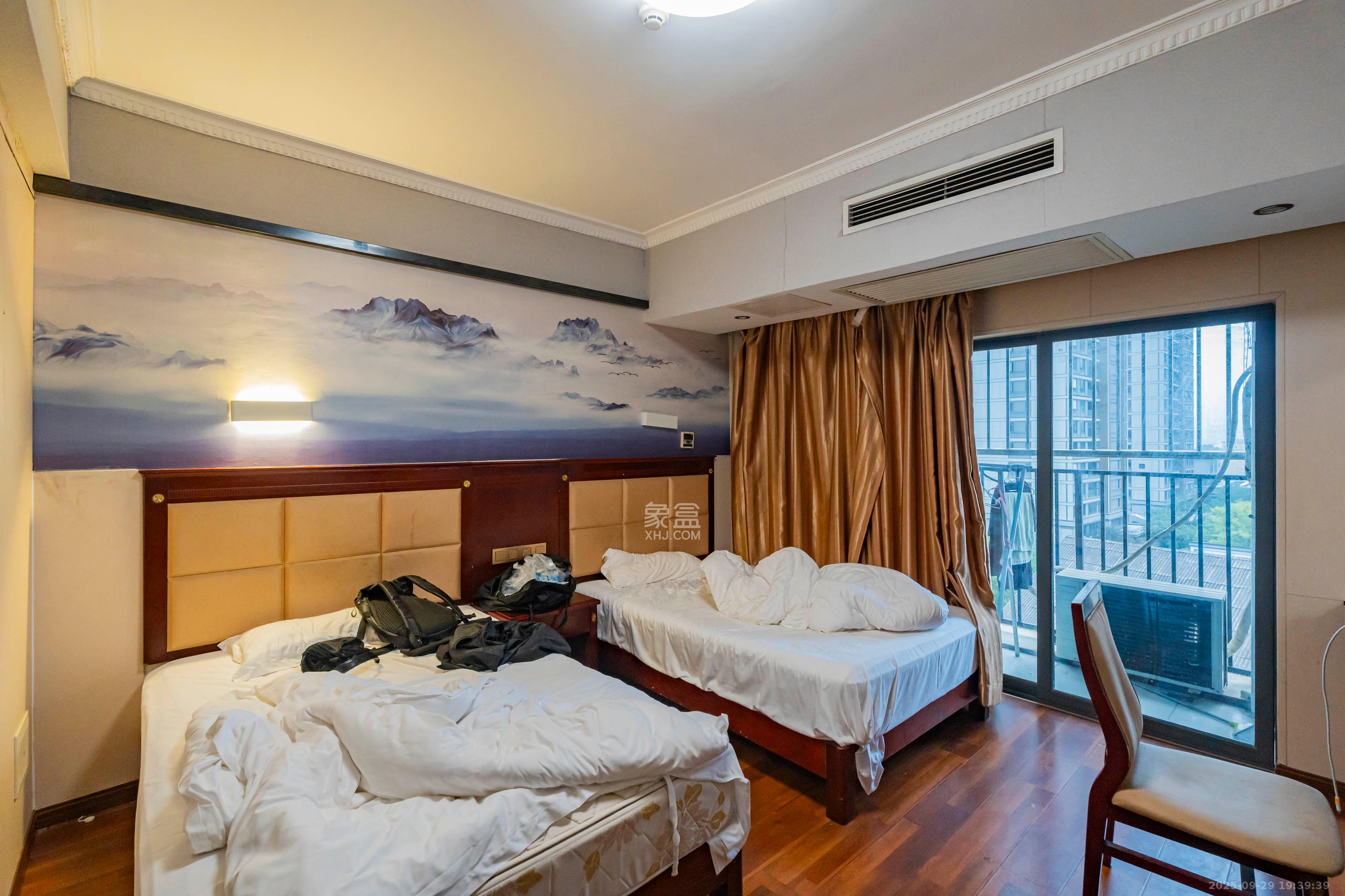 名富公寓 1室1厅1卫 30.0万 名富公寓 1室1厅1卫 30.0万卧室