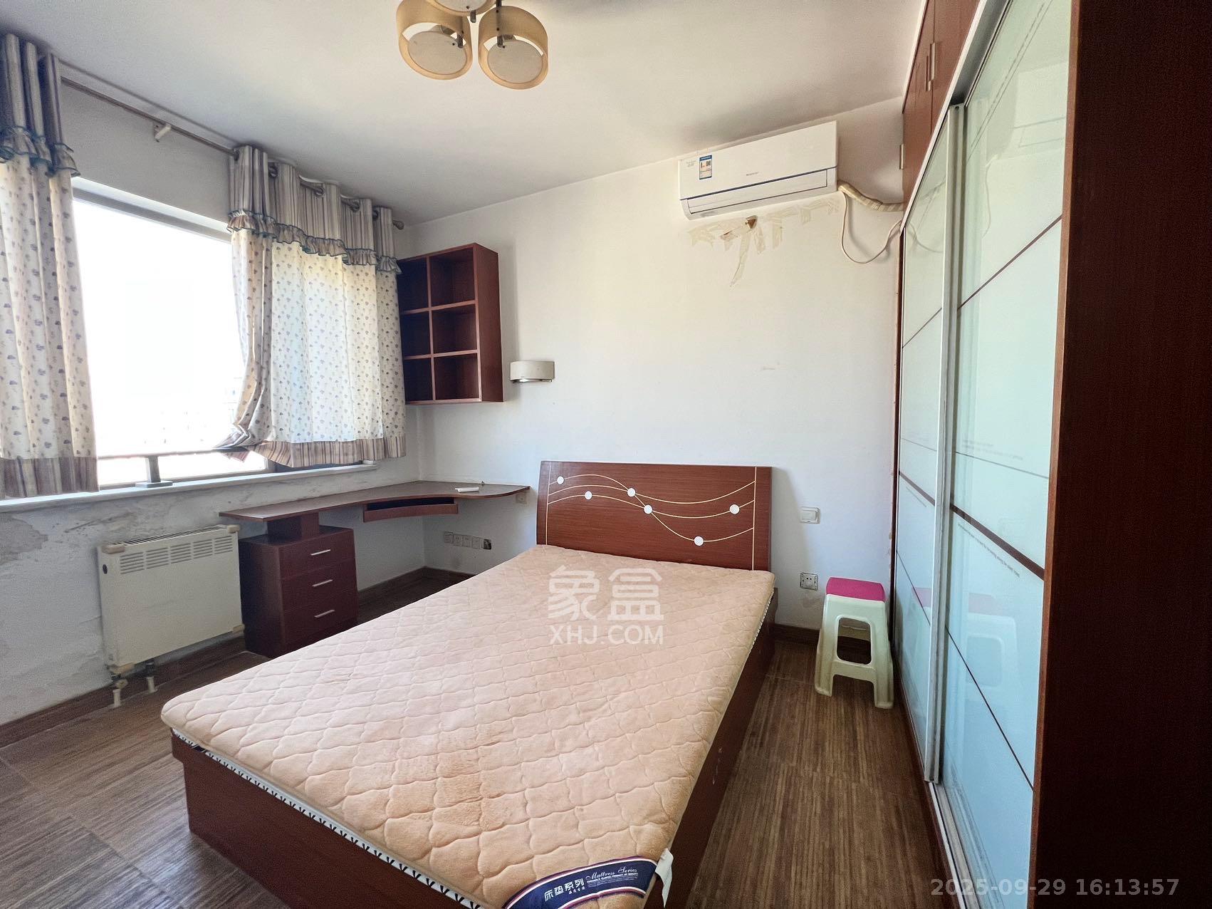 怡海星城 2室2厅1卫 1400.0元/月 怡海星城 2室2厅1卫 1400.0元/月室内图