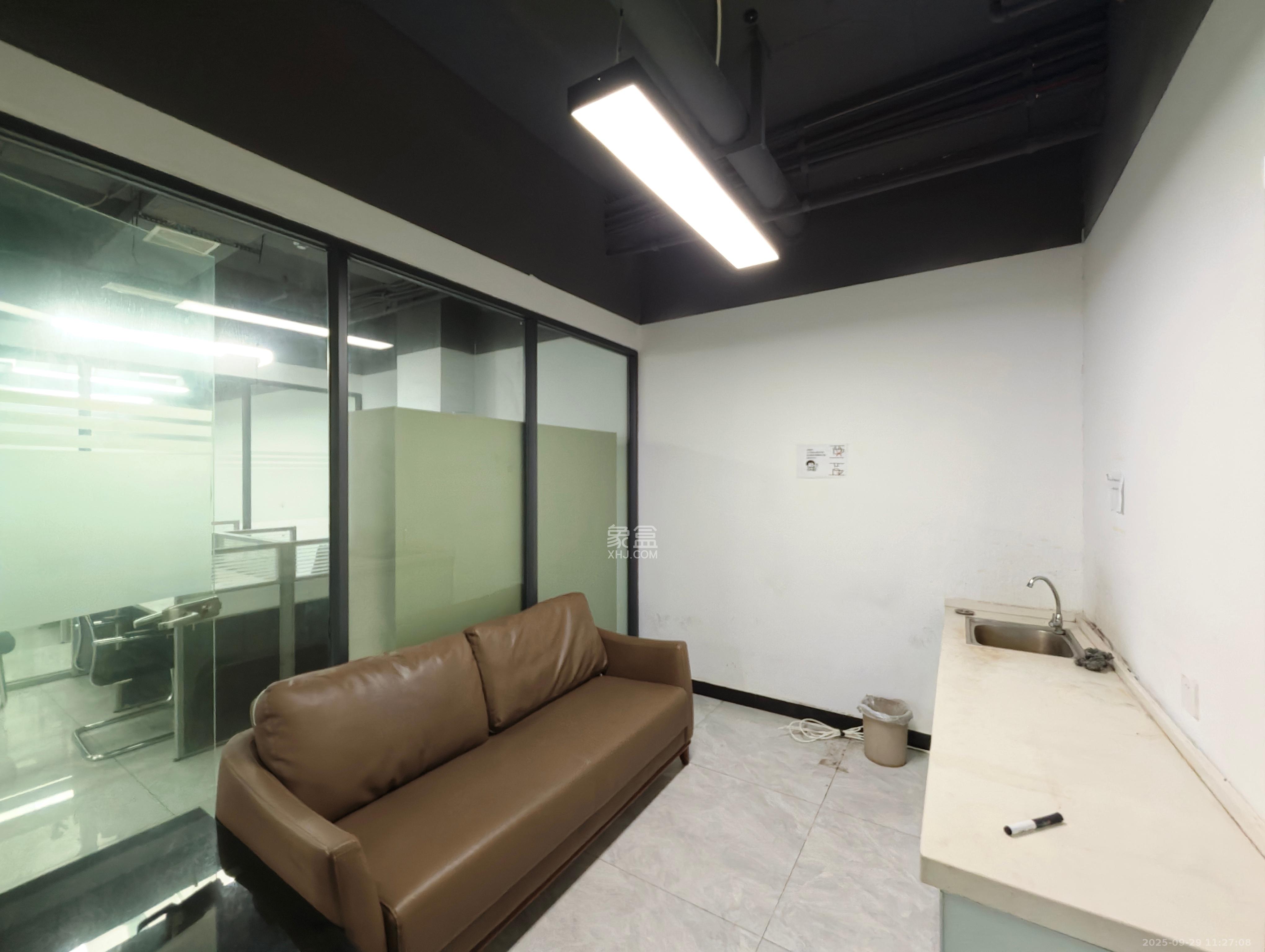 兴工国际产业园 3室1厅0卫 7200.0元/月 兴工国际产业园 3室1厅0卫 7200.0元/月室内图