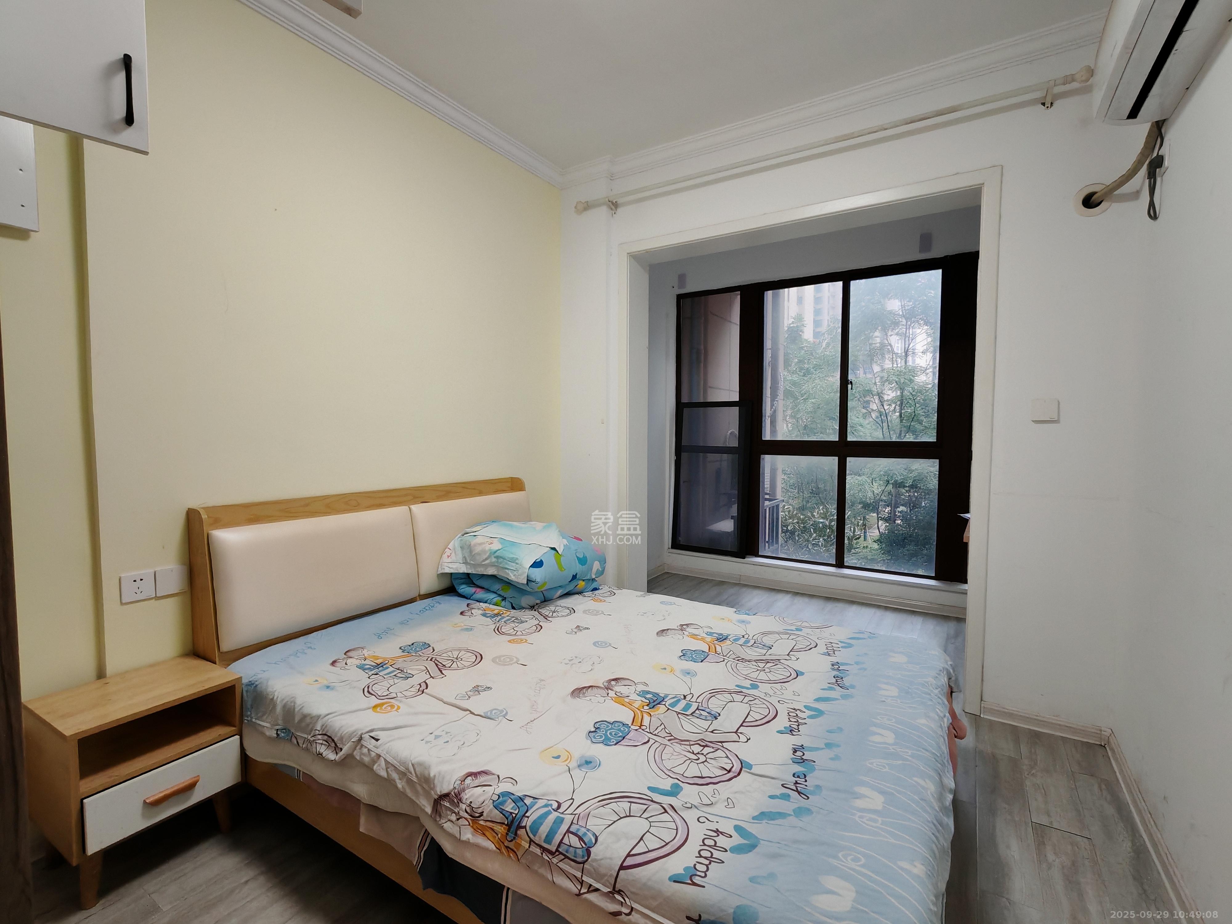 星月绿洲  6室2厅3卫    4800.0元/月室内图