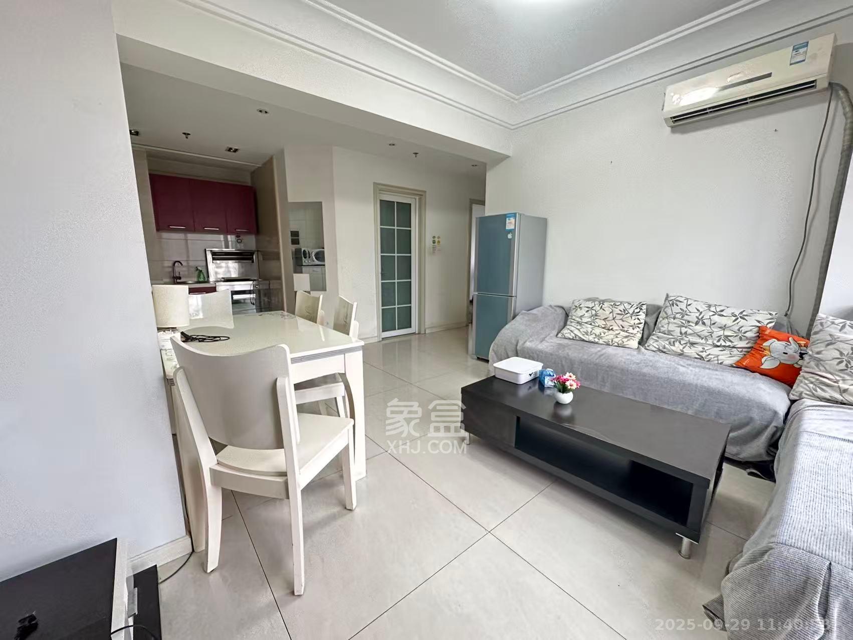 西子一间 2室1厅1卫 2200.0元/月 西子一间 2室1厅1卫 2200.0元/月室内图