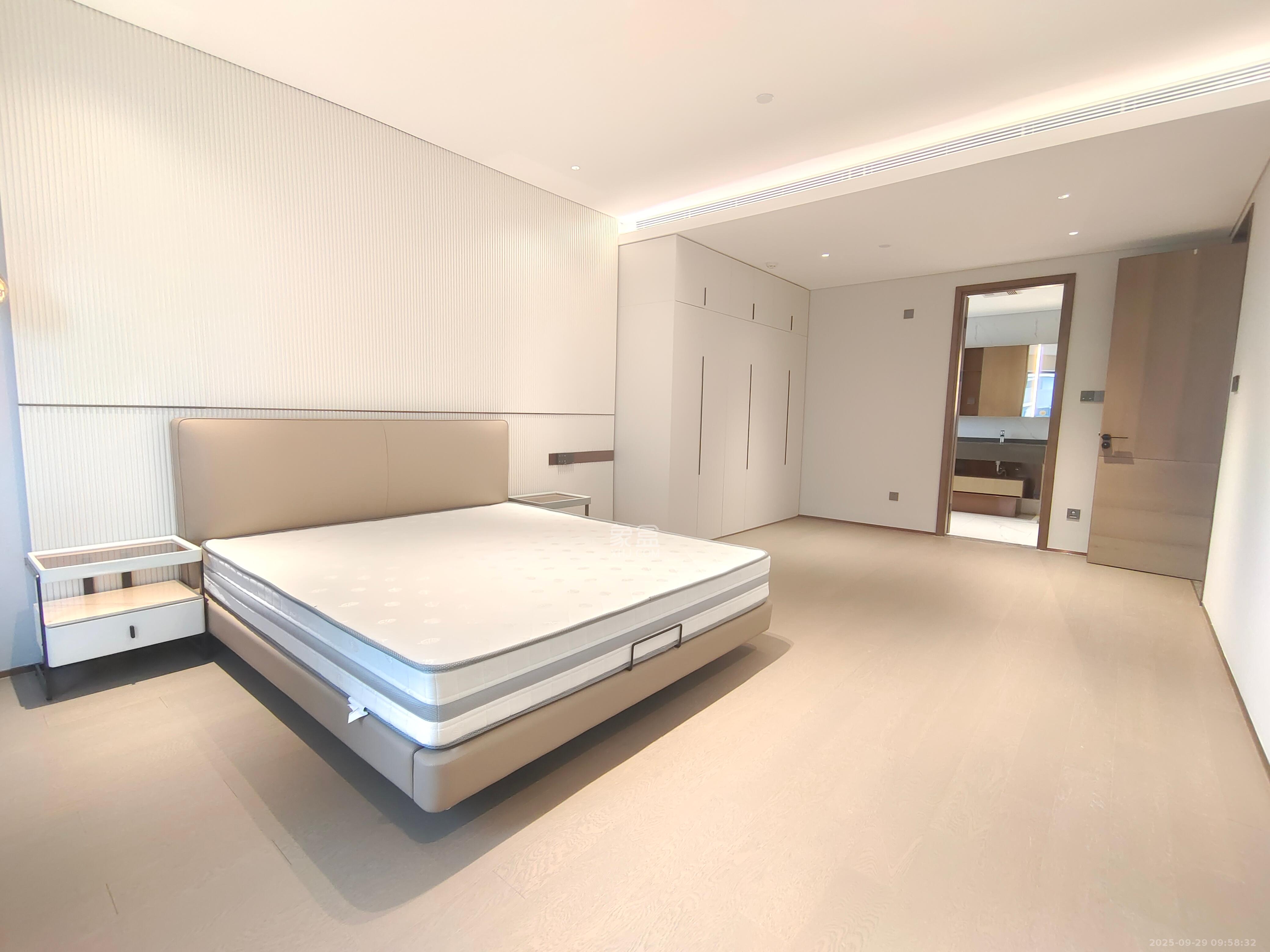 长沙悦府(华润万象城) 4室2厅2卫 14500.0元/月 长沙悦府(华润万象城) 4室2厅2卫 14500.0元/月室内图