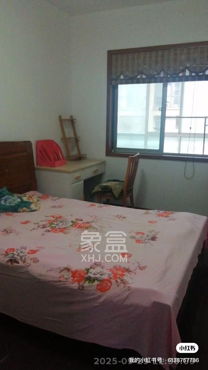 四季星城  3室2厅2卫    1650.0元/月室内图